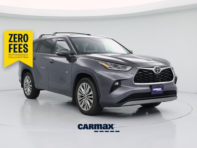 Gray 2023 Toyota Highlander SUV / Crossover Front-Wheel Drive Automatic