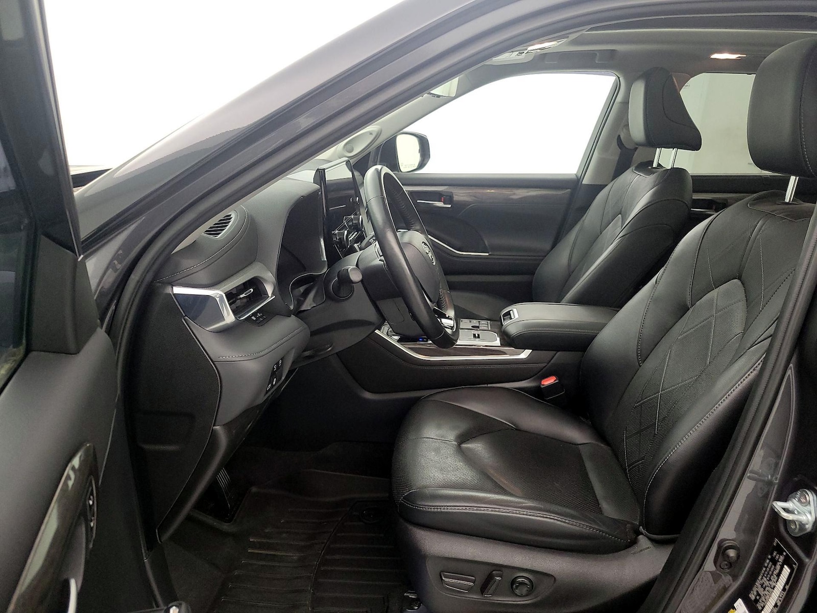 2023 Toyota Highlander Platinum - Photo 12