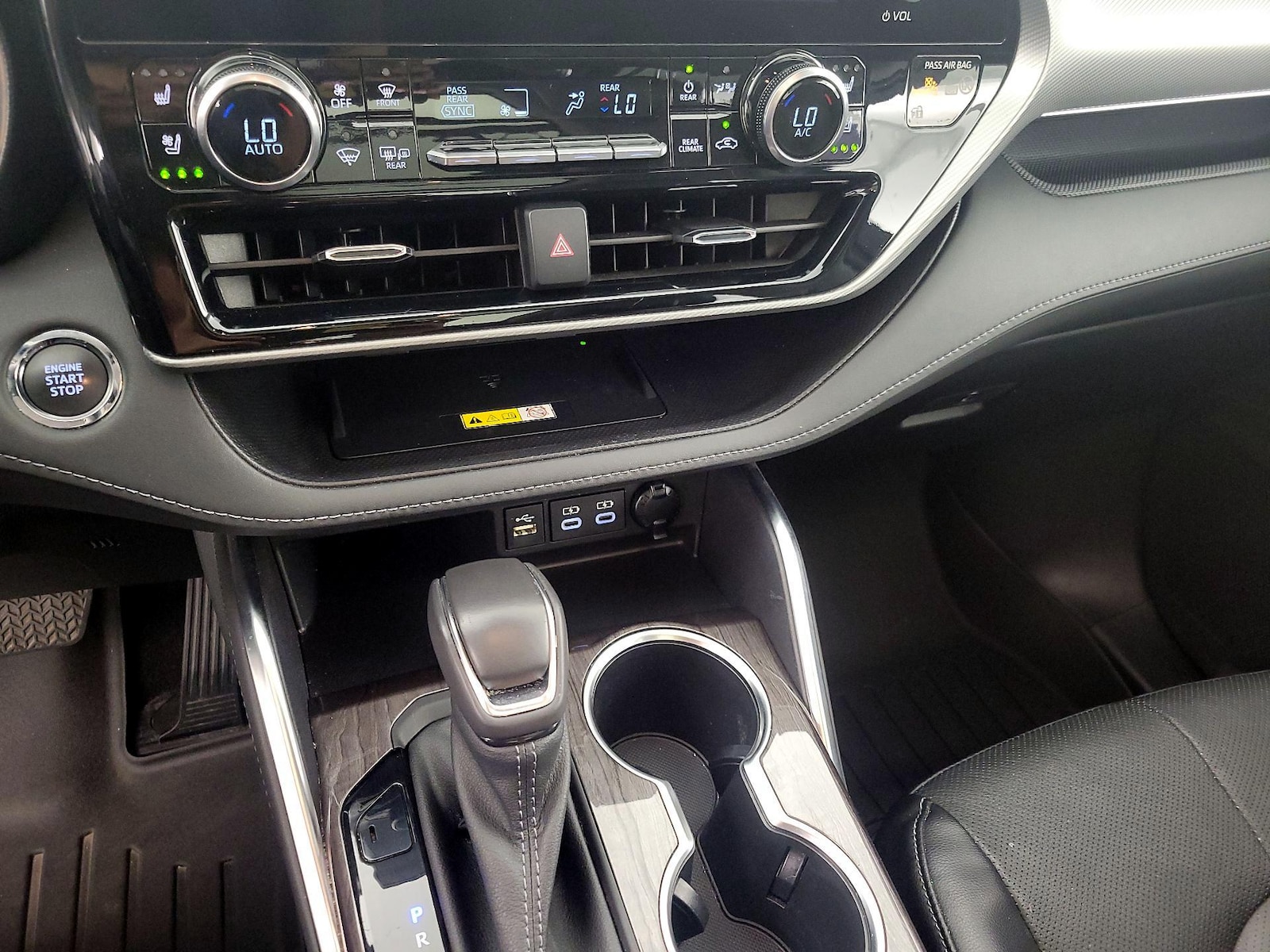 2023 Toyota Highlander Platinum - Photo 17