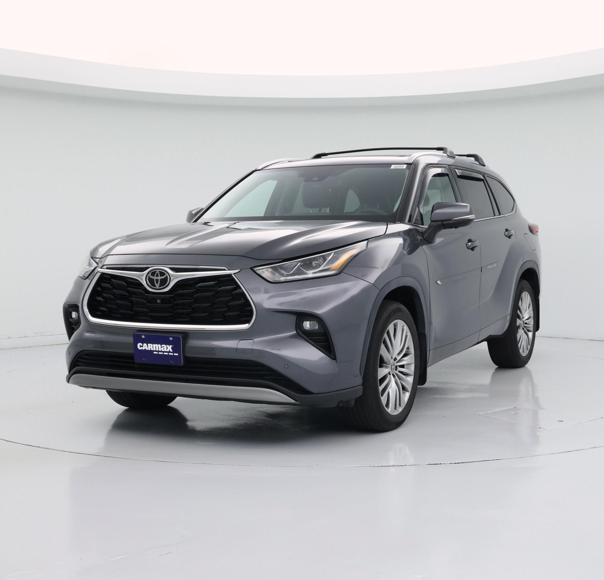Thumbnail: 2023 Toyota Highlander - 4