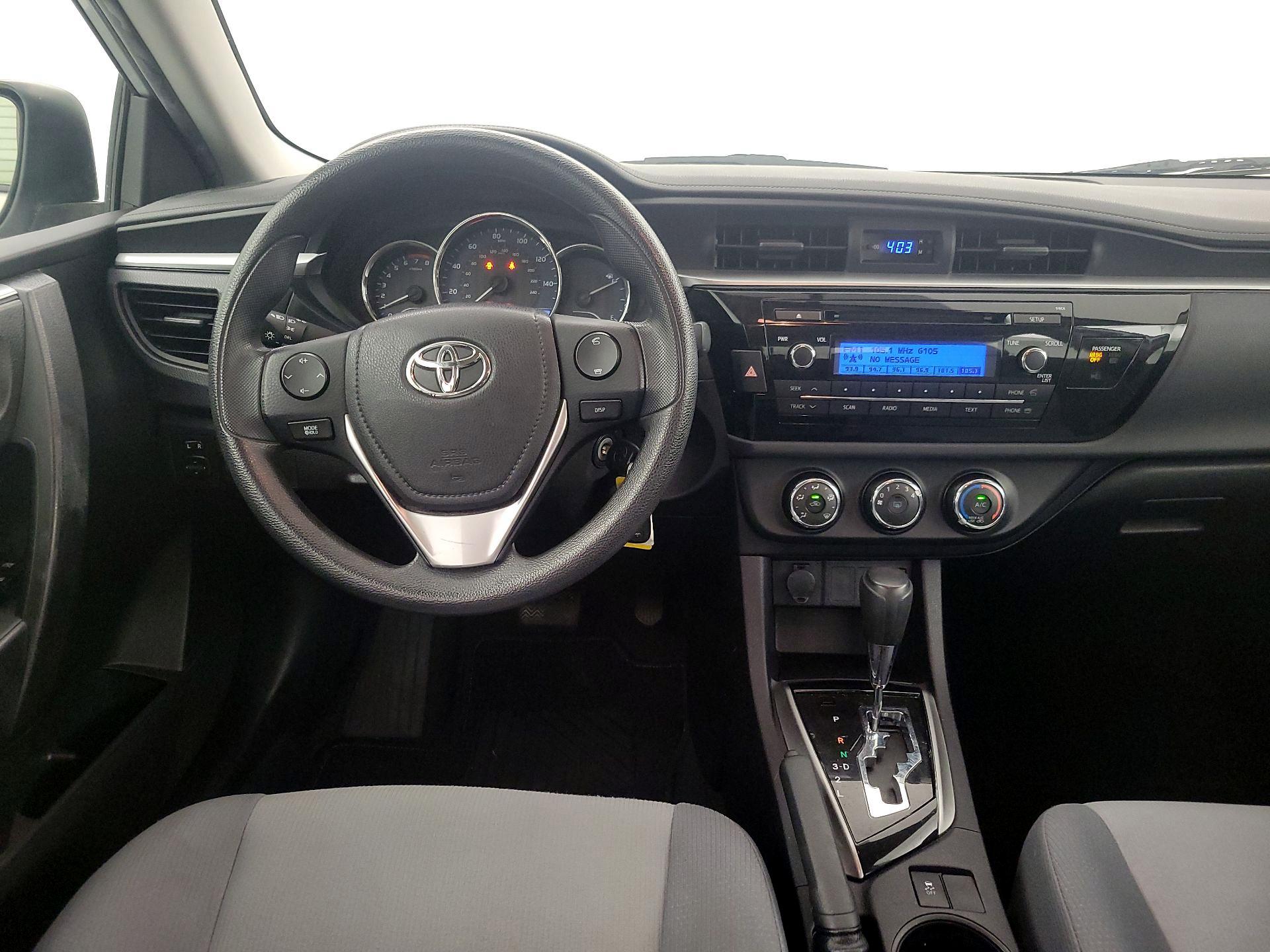 Thumbnail: 2015 Toyota Corolla - 10