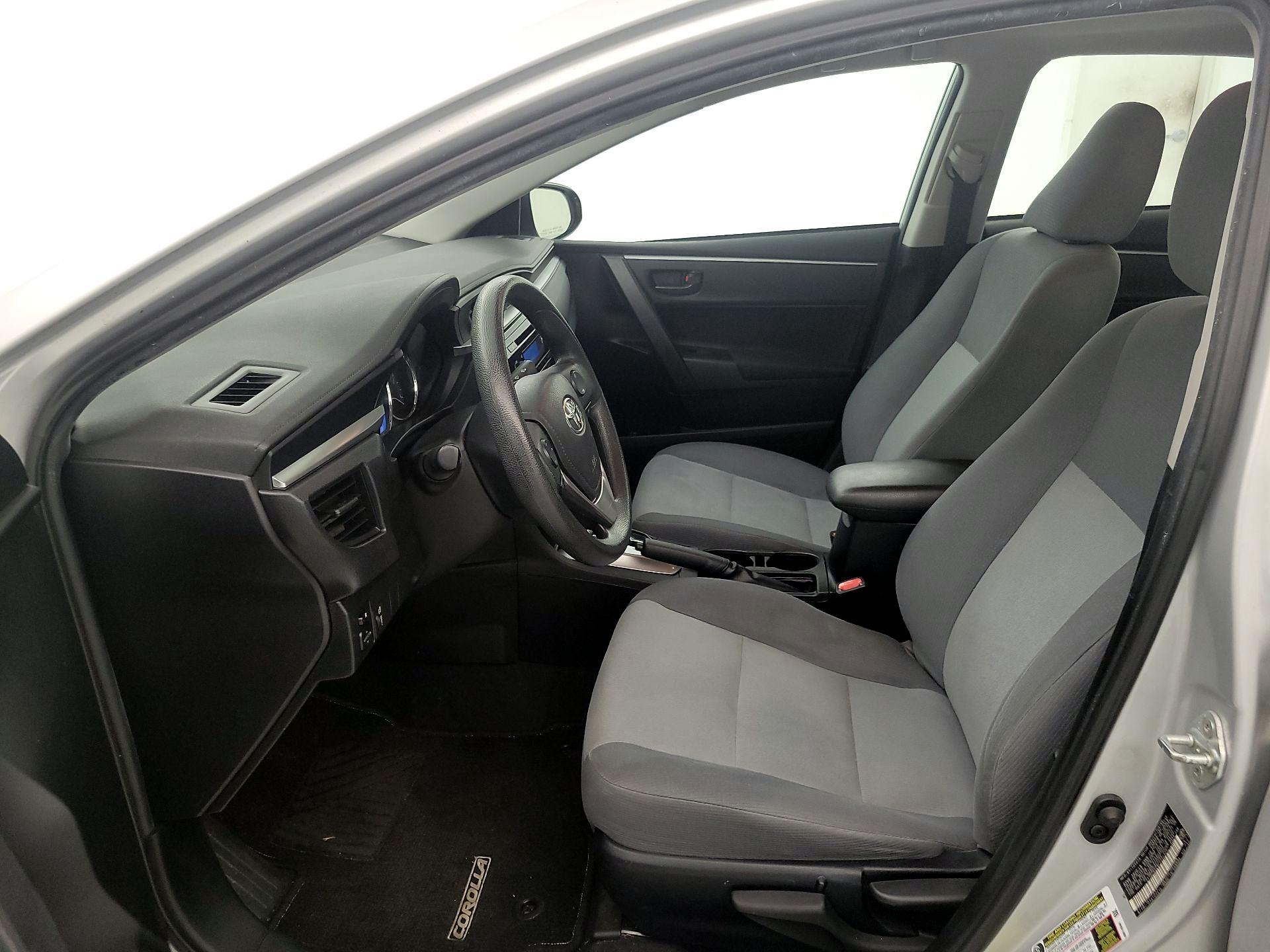 Thumbnail: 2015 Toyota Corolla - 11