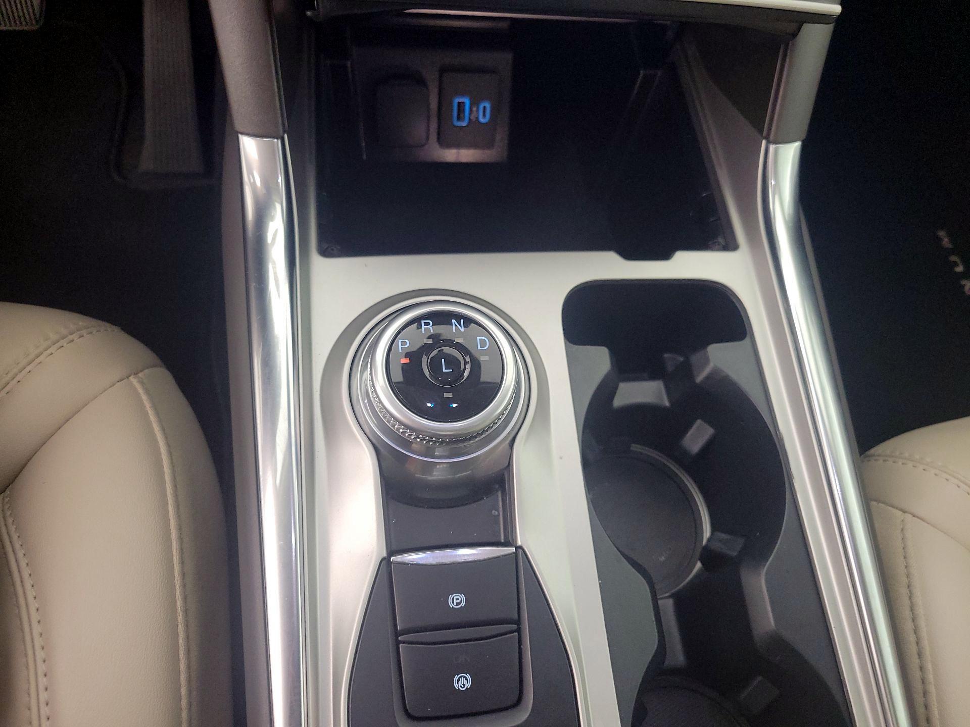 Thumbnail: 2022 Ford Explorer - 18