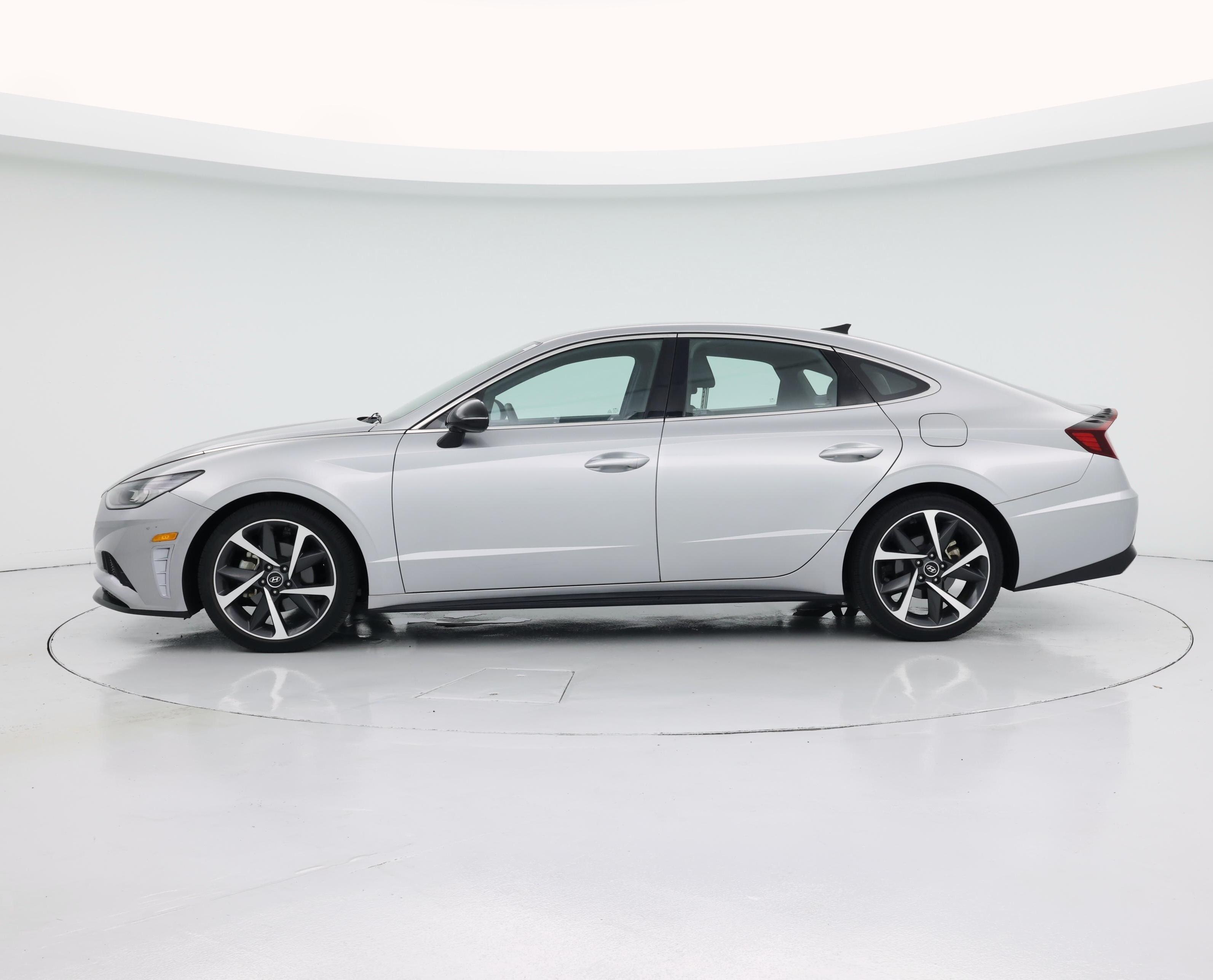 Thumbnail: 2021 Hyundai Sonata - 3