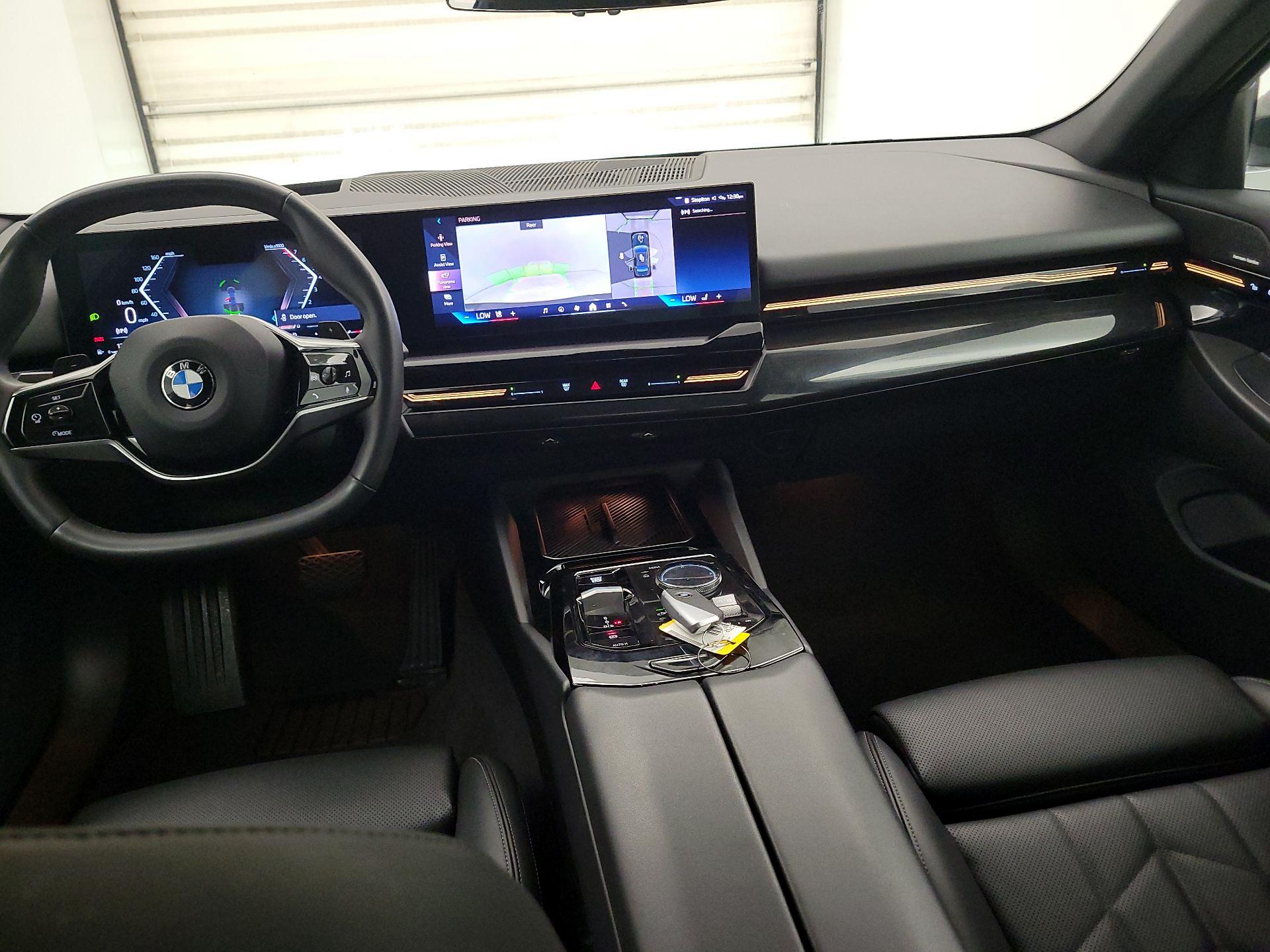 Thumbnail: 2024 BMW 5 Series - 9
