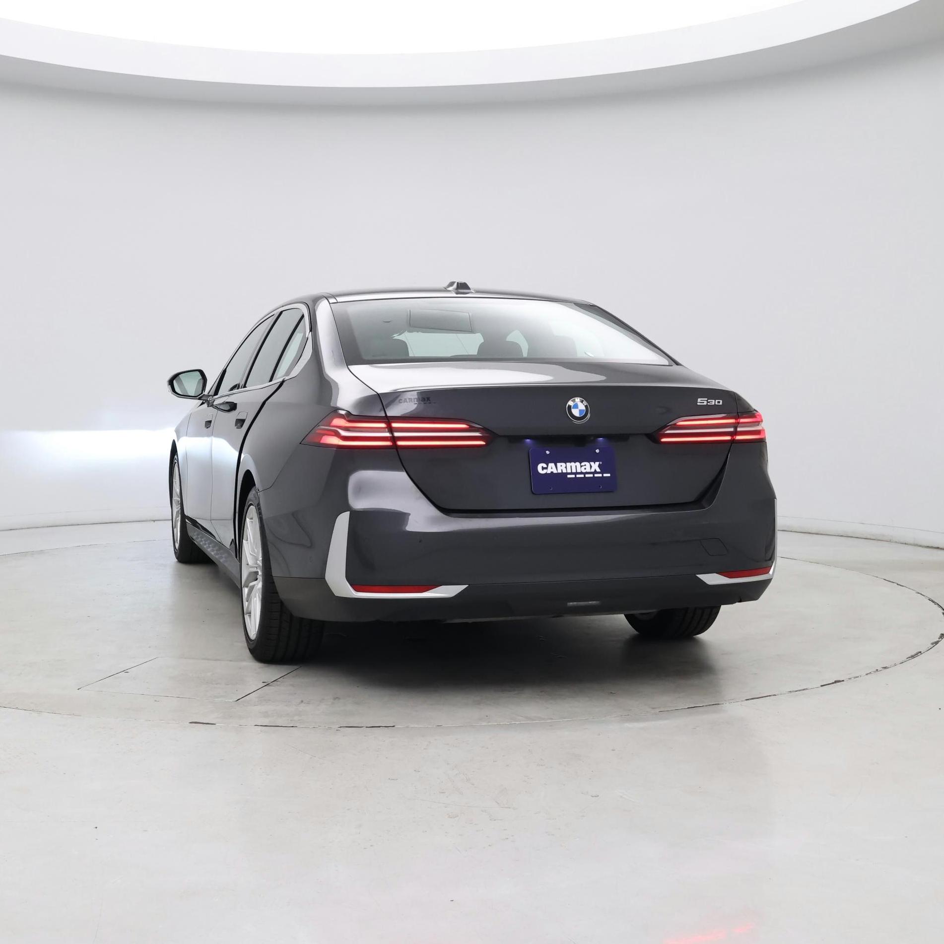 Thumbnail: 2024 BMW 5 Series - 5