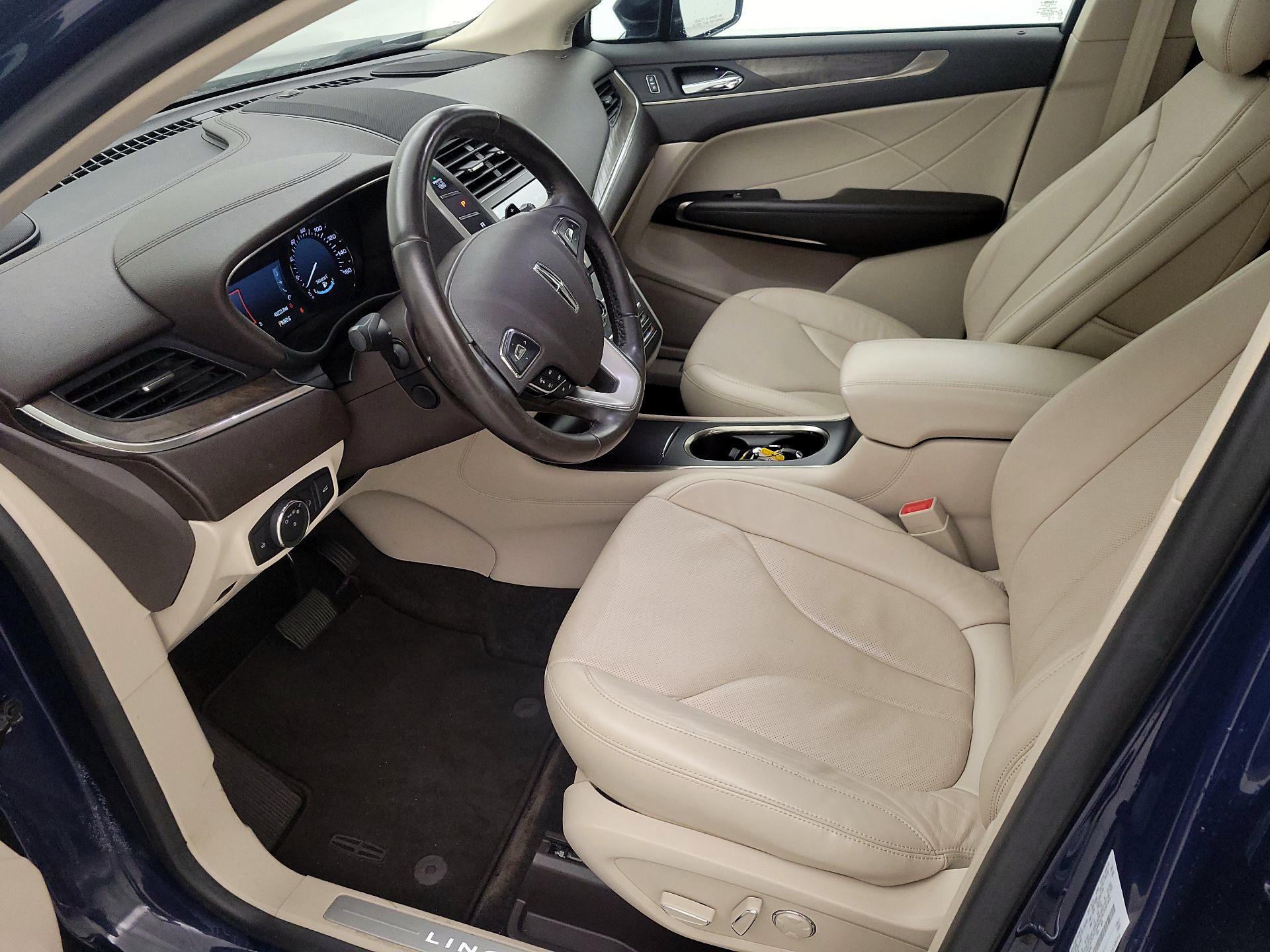 Thumbnail: 2018 Lincoln MKC - 11