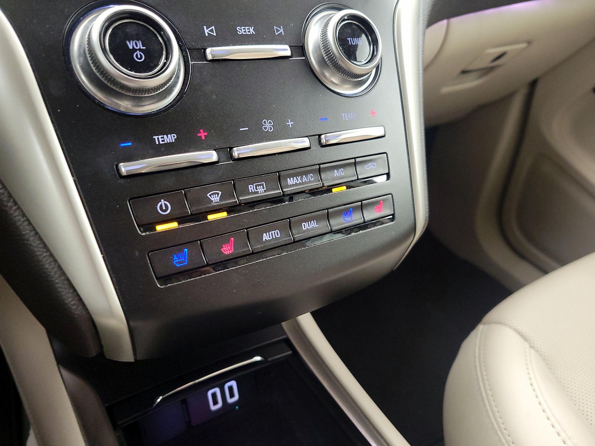 Thumbnail: 2018 Lincoln MKC - 17