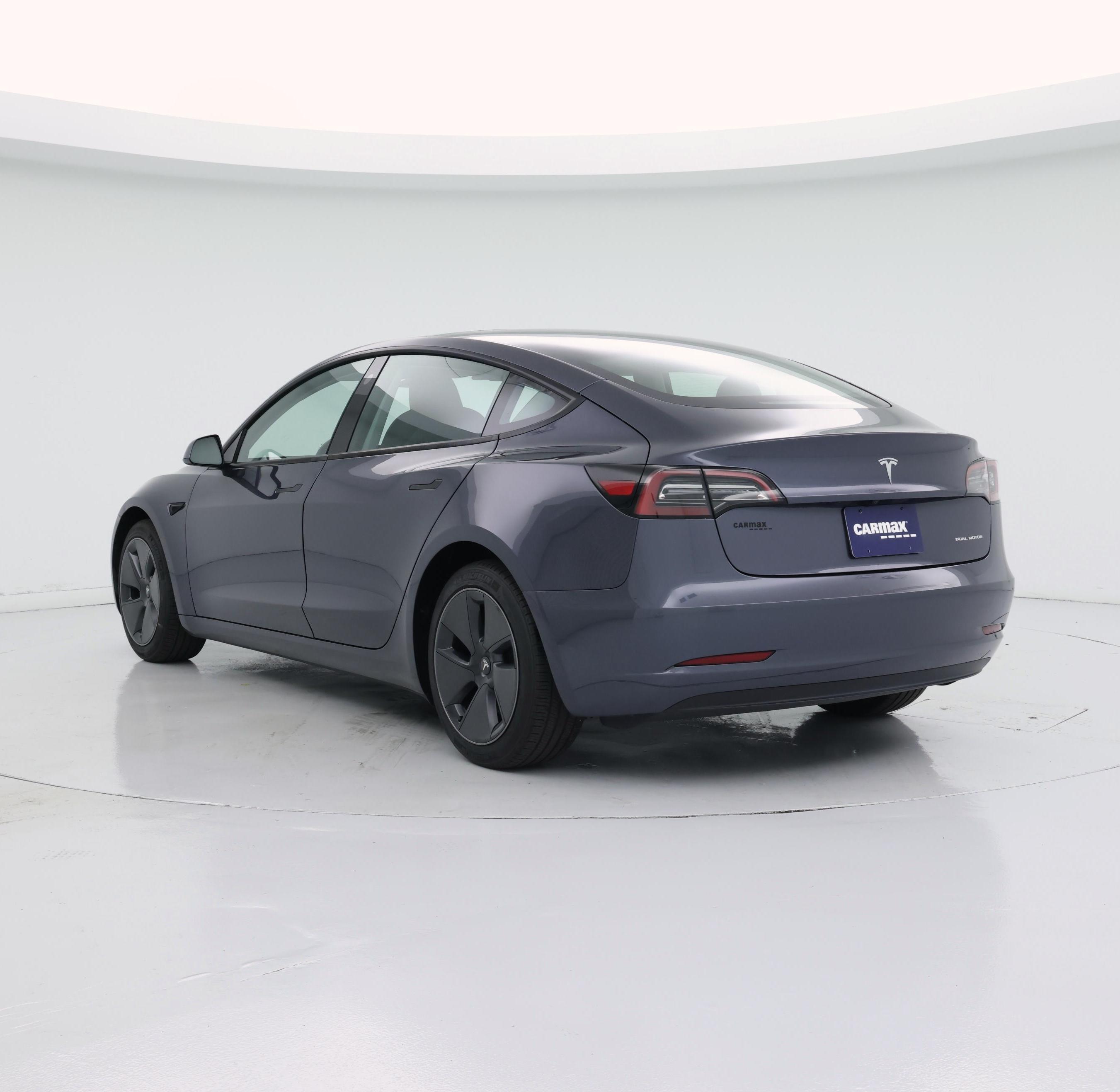 Thumbnail: 2023 Tesla Model 3 - 2