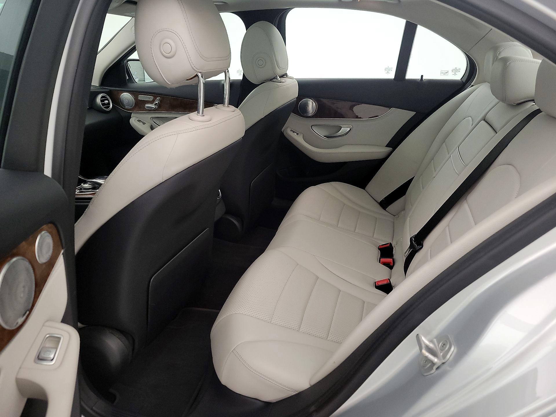 Thumbnail: 2015 Mercedes-Benz C-Class - 20