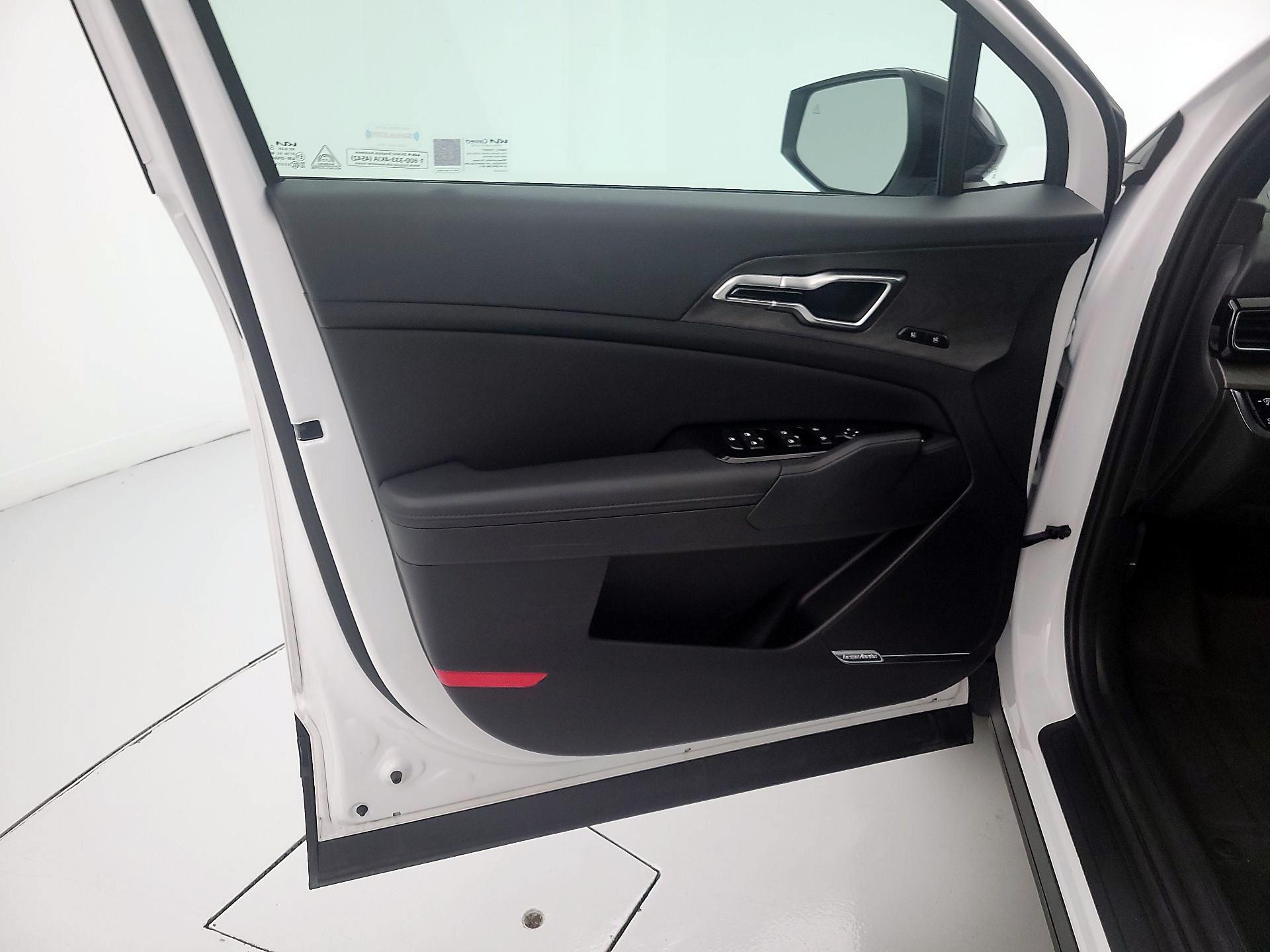 Thumbnail: 2025 Kia Sportage - 12