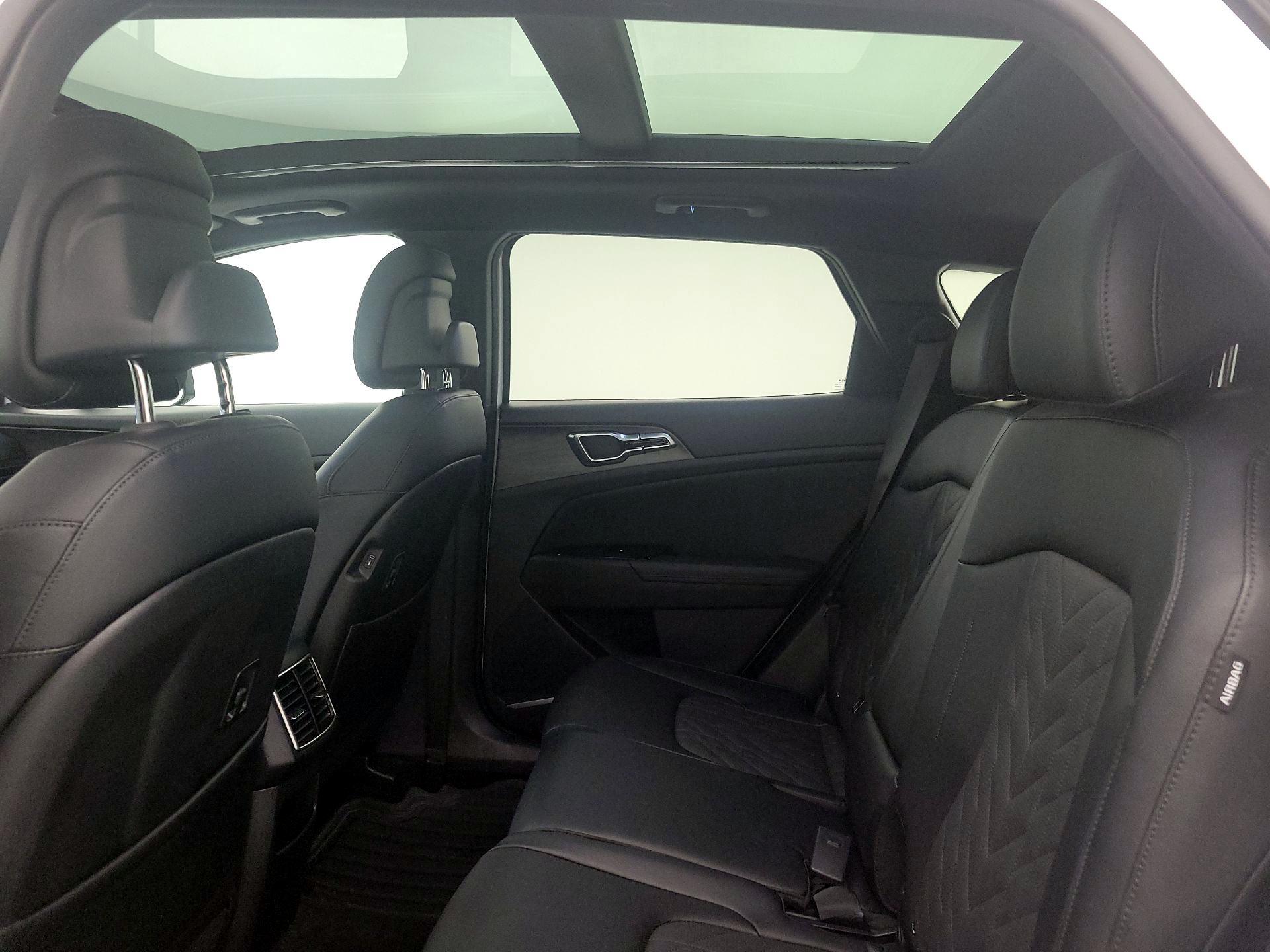 Thumbnail: 2025 Kia Sportage - 20