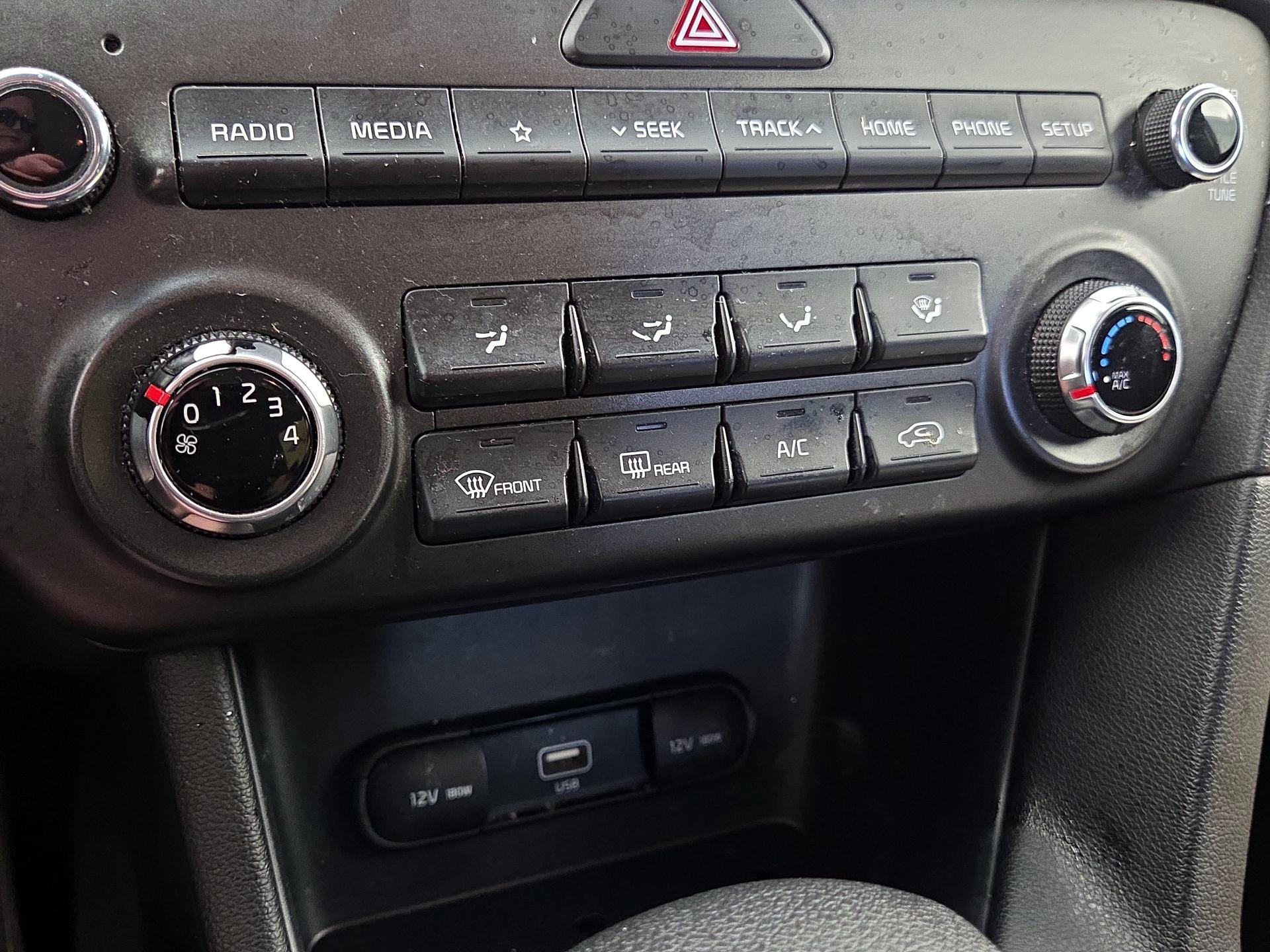 Thumbnail: 2021 Kia Sportage - 16