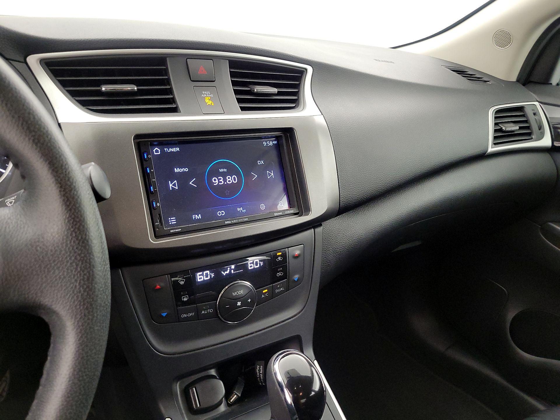 Thumbnail: 2018 Nissan Sentra - 15