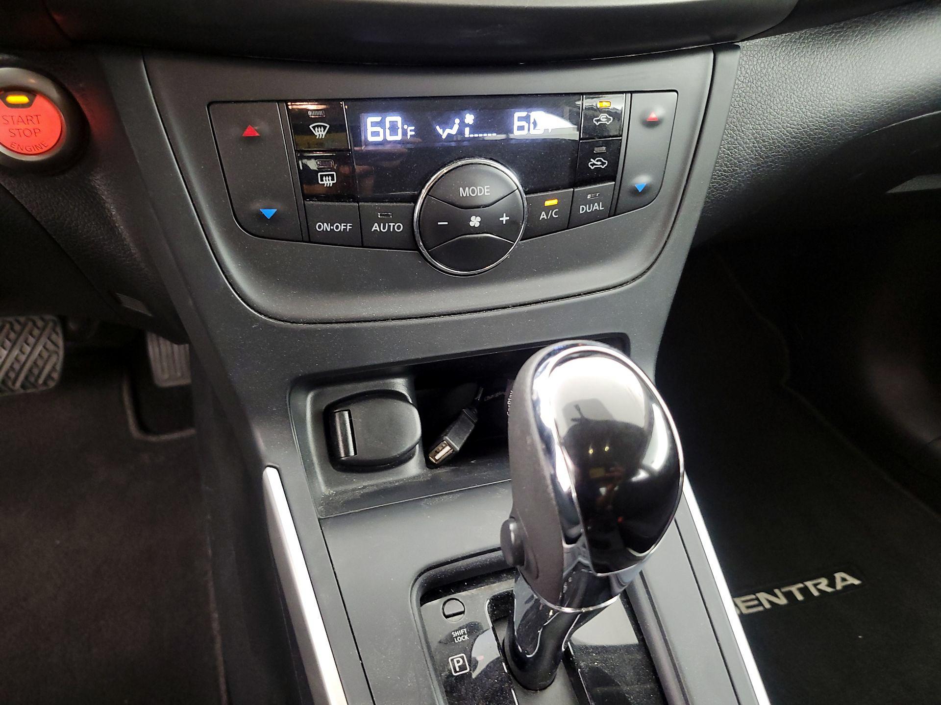 Thumbnail: 2018 Nissan Sentra - 16