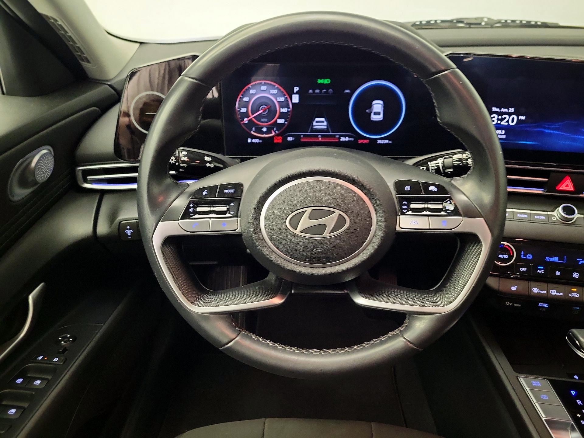 Thumbnail: 2024 Hyundai Elantra - 10