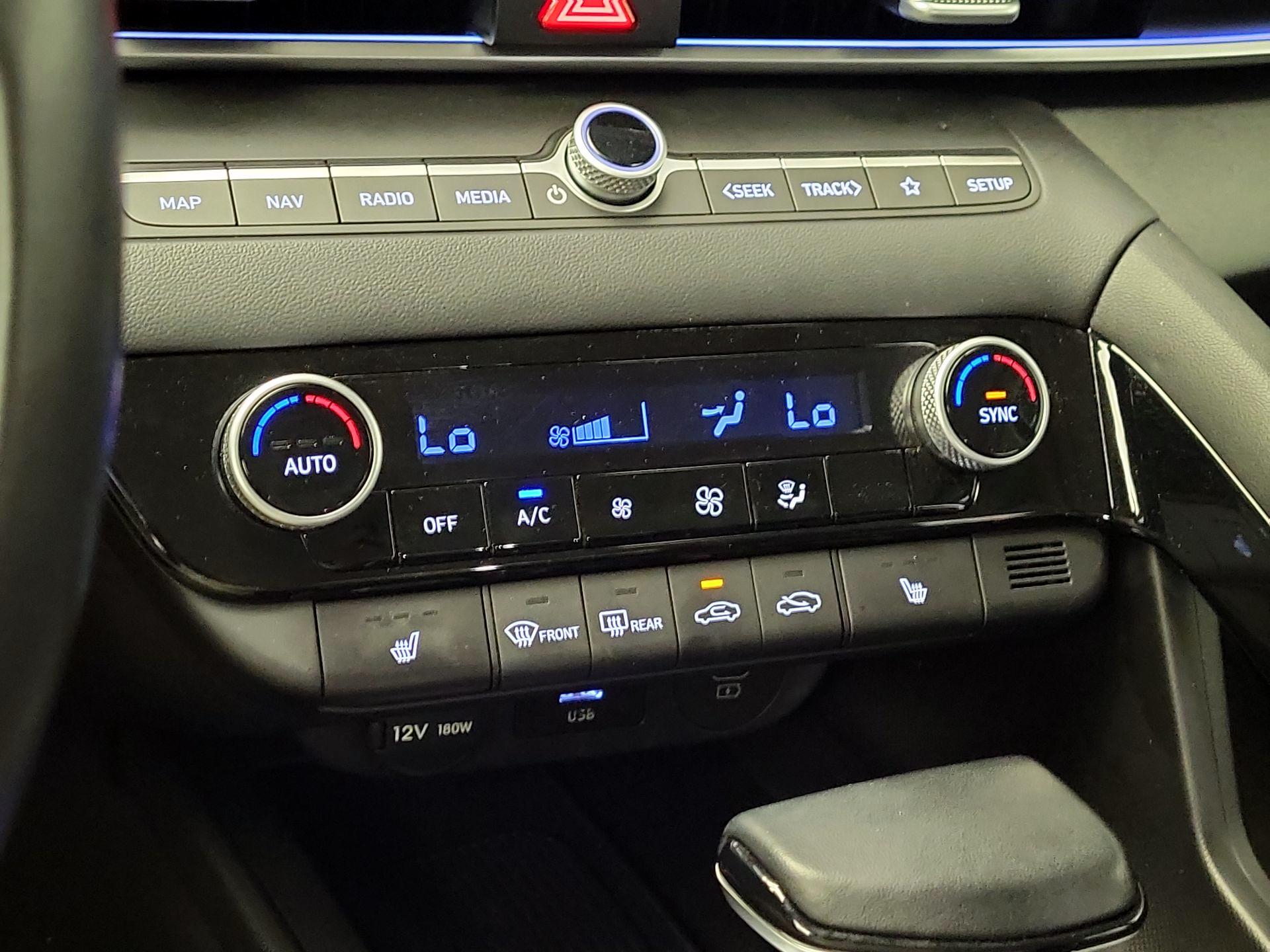 Thumbnail: 2024 Hyundai Elantra - 16