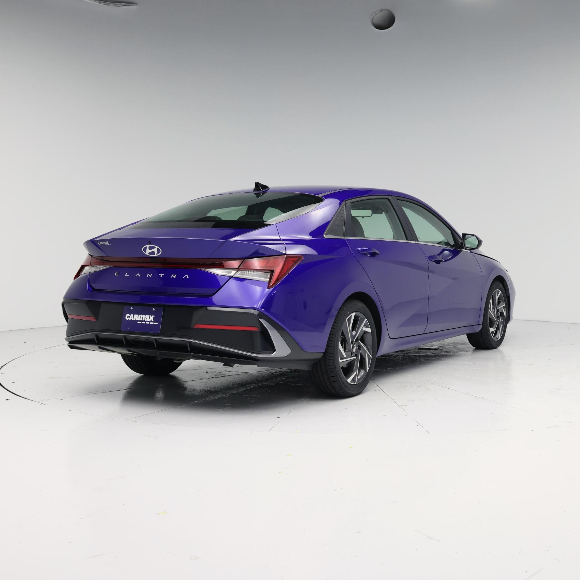 Thumbnail: 2024 Hyundai Elantra - 8