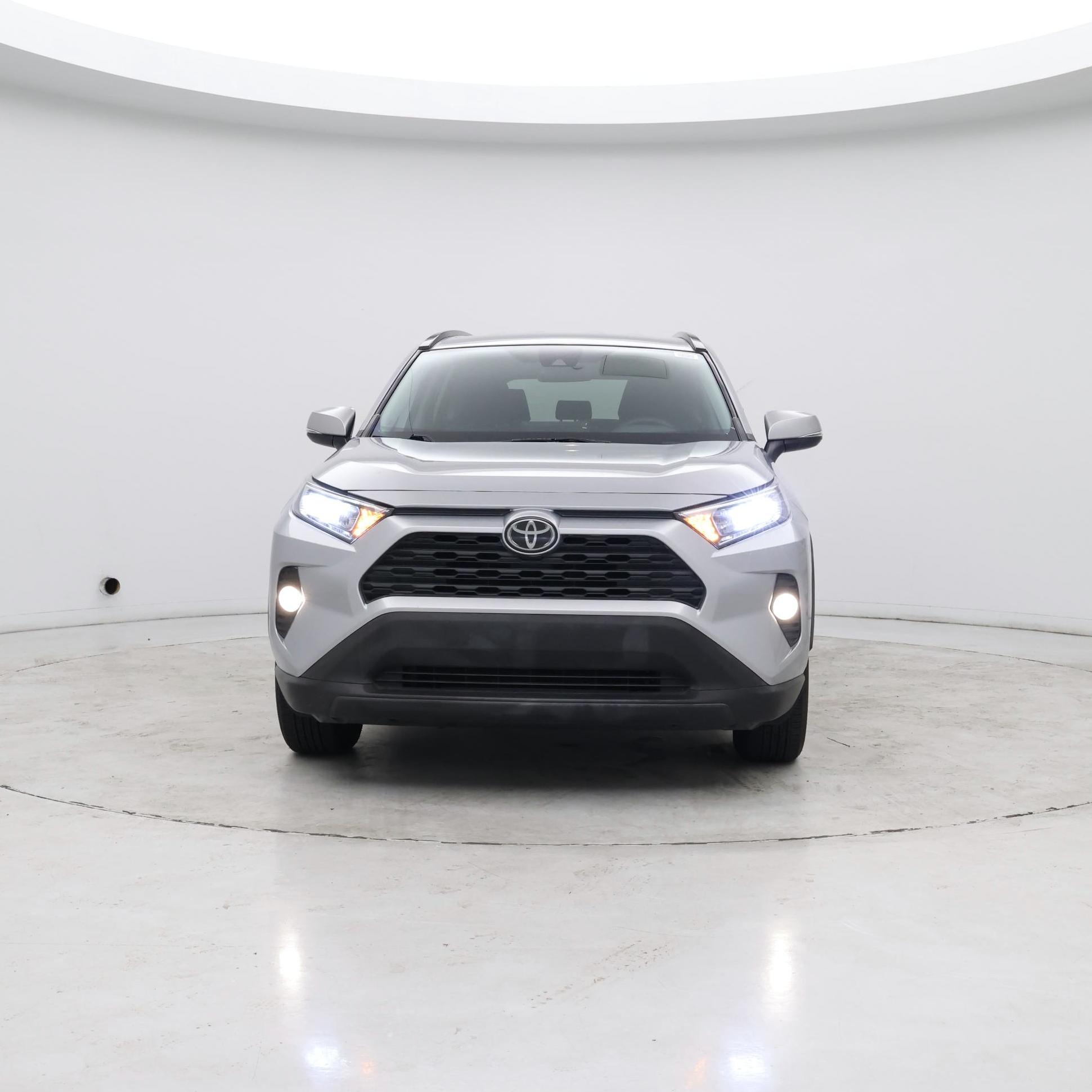 Thumbnail: 2021 Toyota RAV4 - 4