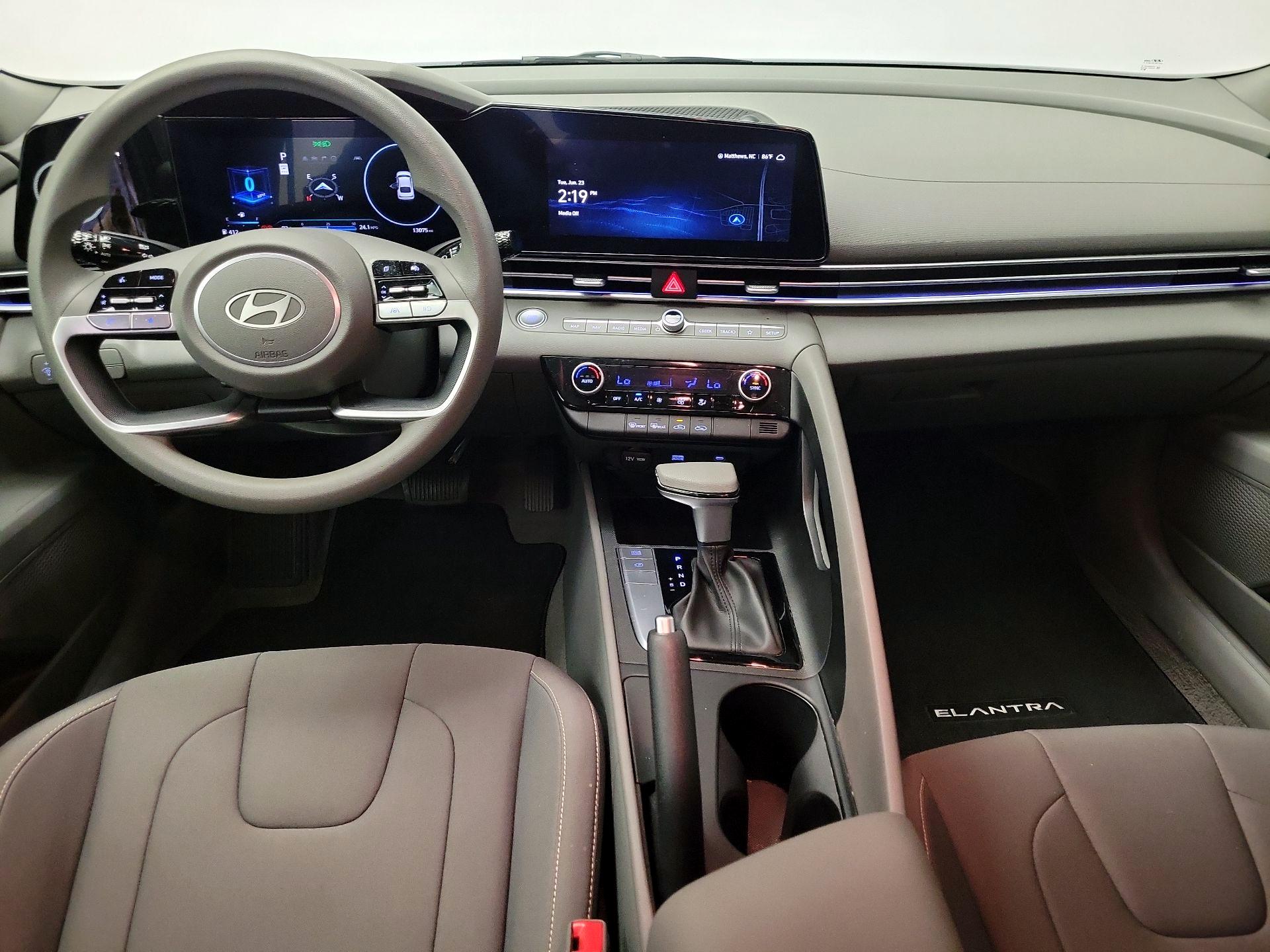 Thumbnail: 2024 Hyundai Elantra - 9