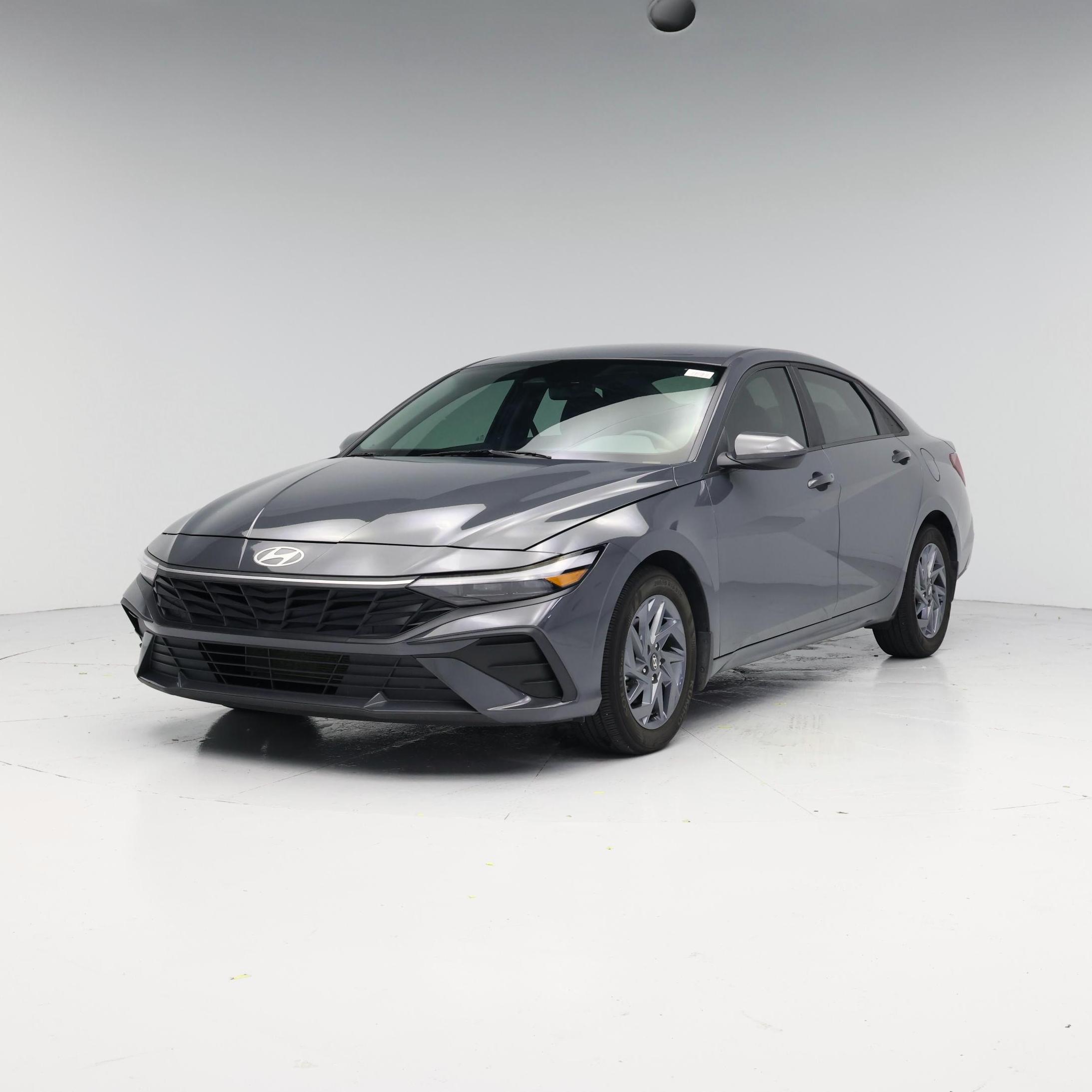 Thumbnail: 2024 Hyundai Elantra - 4