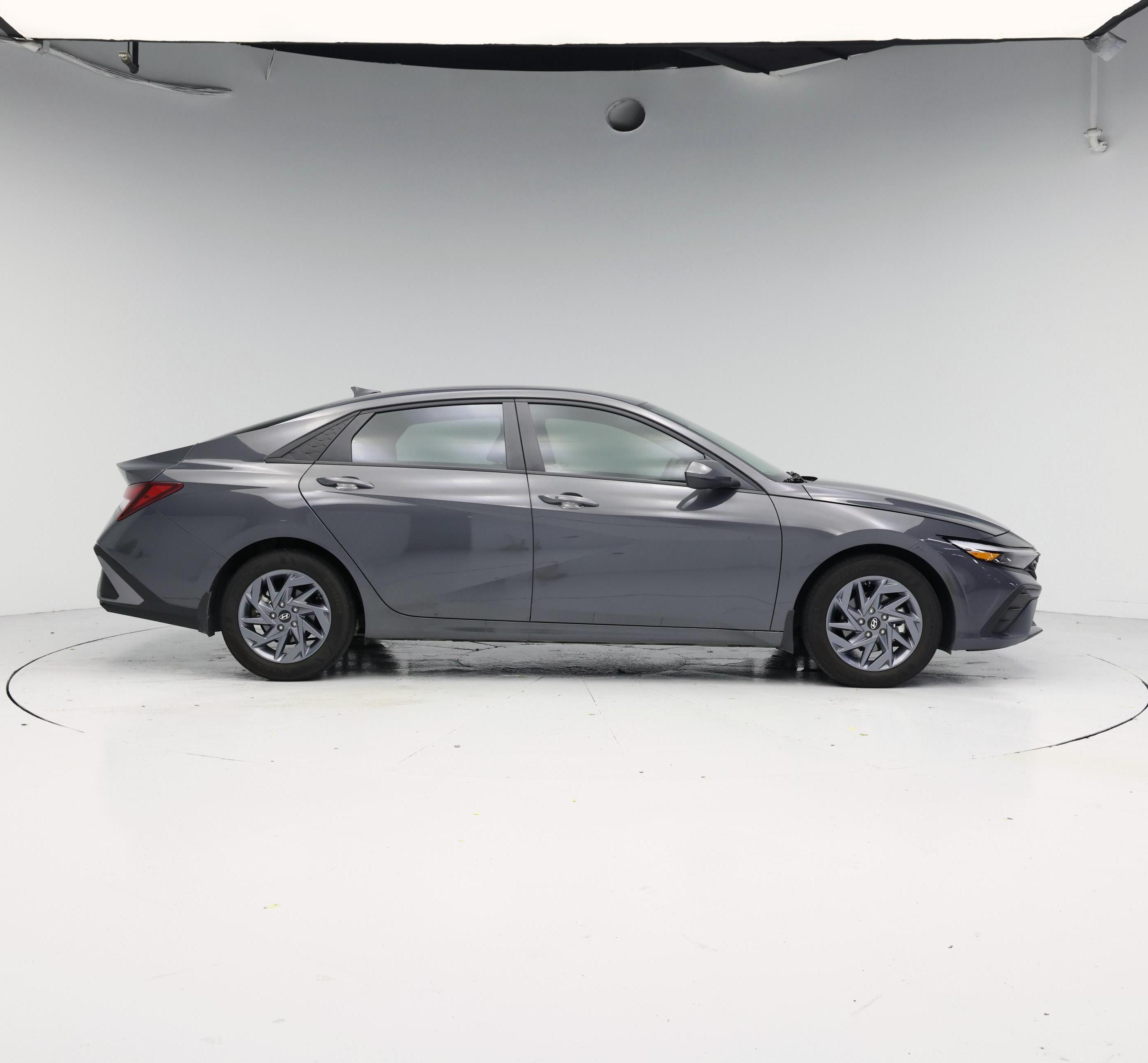 Thumbnail: 2024 Hyundai Elantra - 7