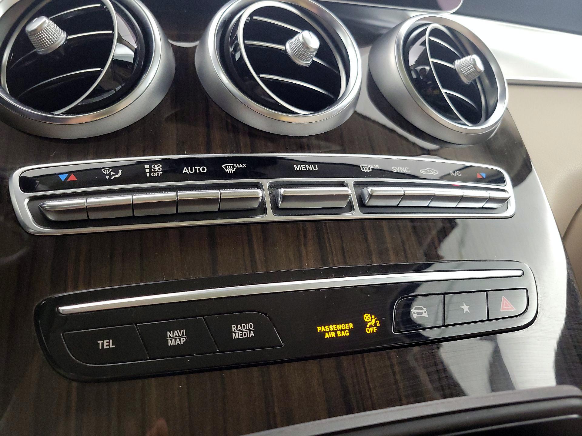 Thumbnail: 2022 Mercedes-Benz GLC - 16