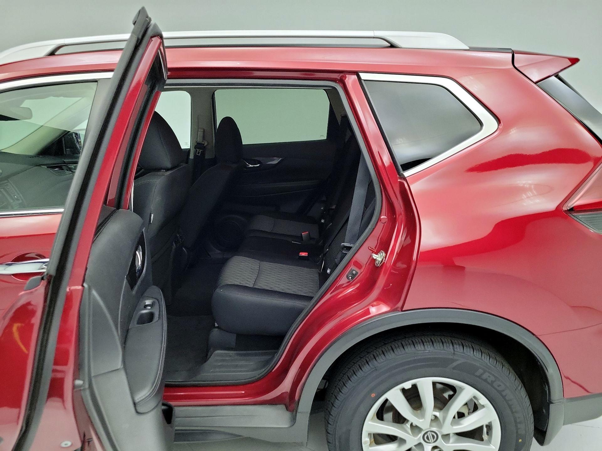 Thumbnail: 2020 Nissan Rogue - 19
