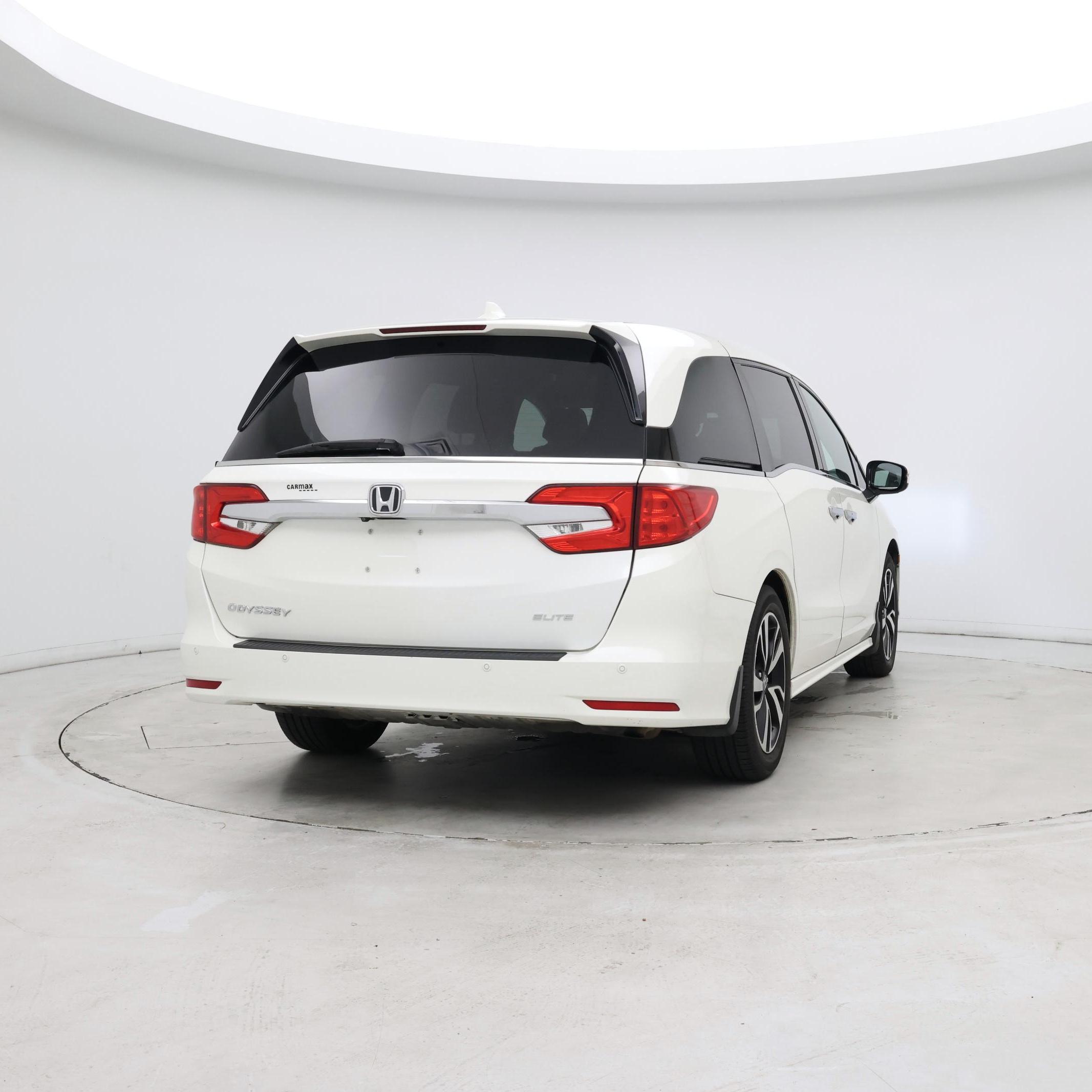 Thumbnail: 2018 Honda Odyssey - 2