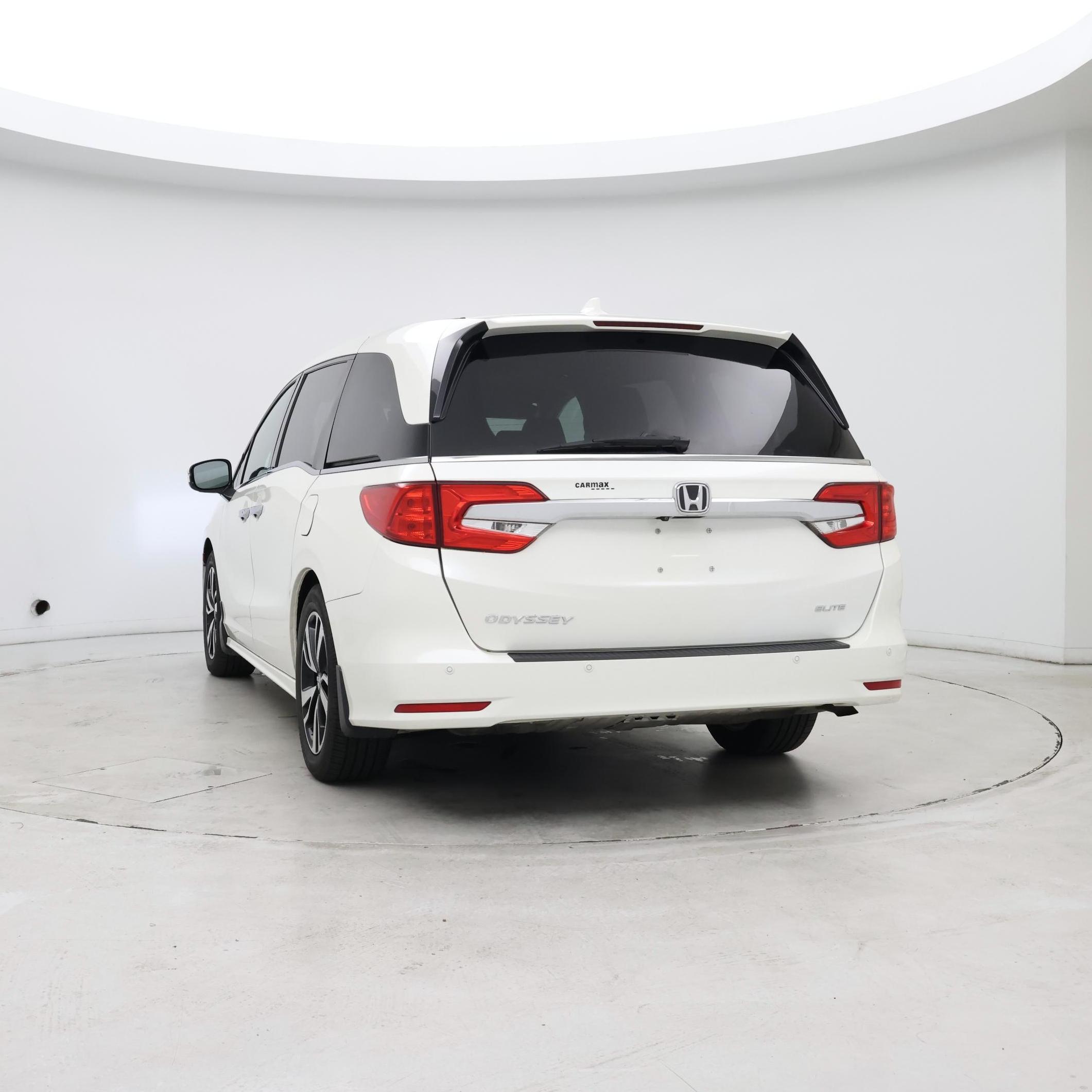 Thumbnail: 2018 Honda Odyssey - 3
