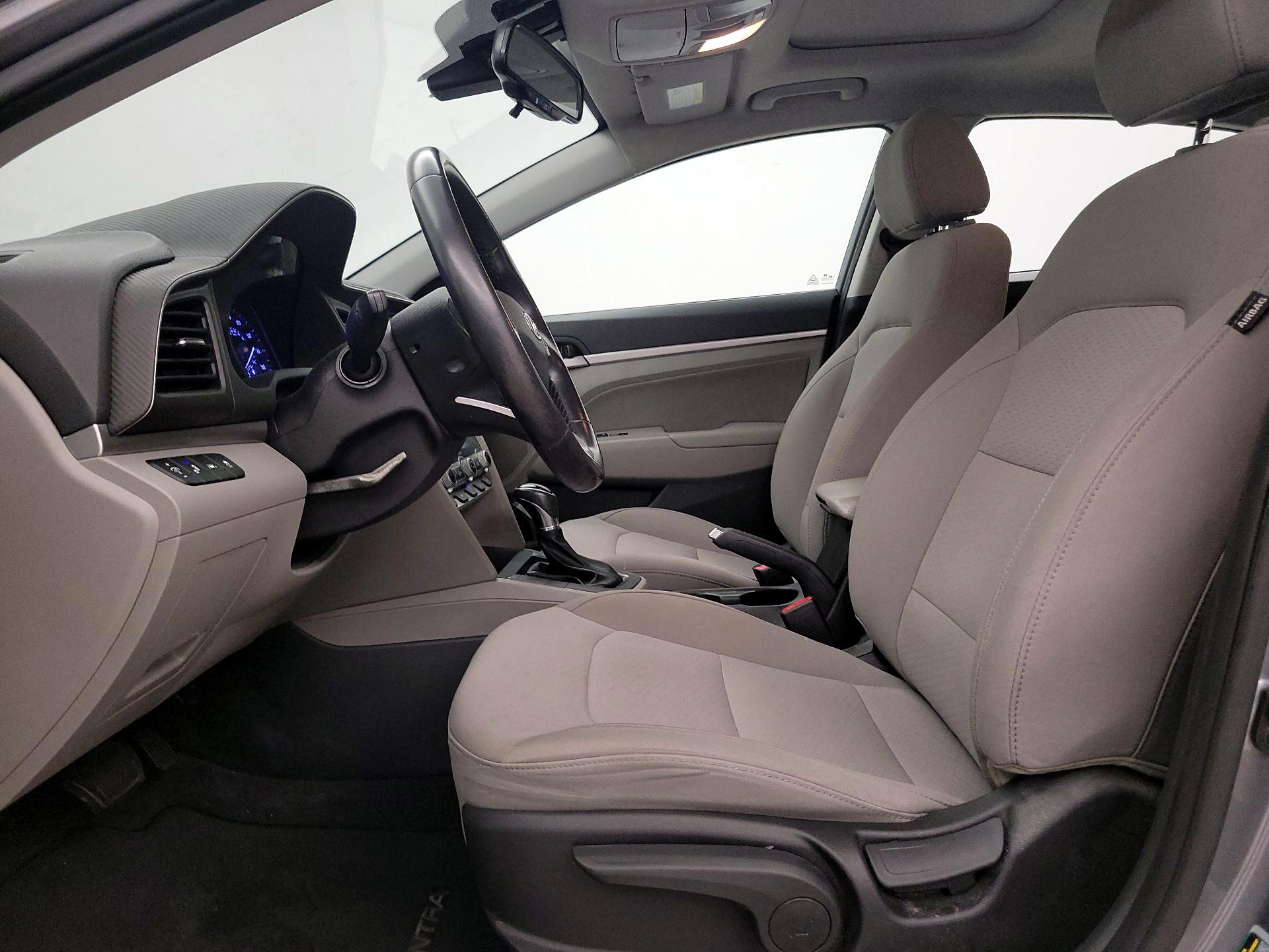 Thumbnail: 2019 Hyundai Elantra - 9