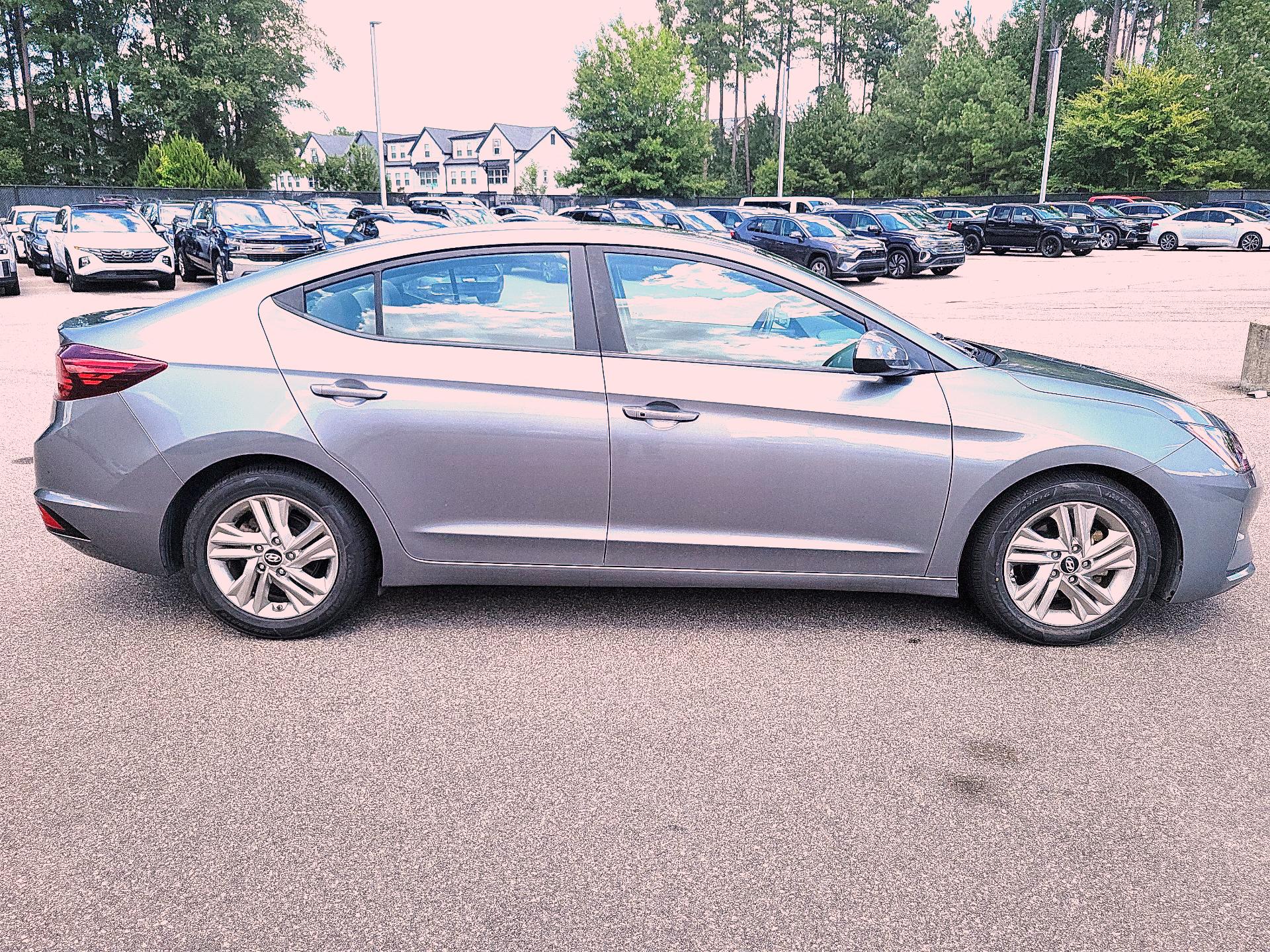 Thumbnail: 2019 Hyundai Elantra - 4