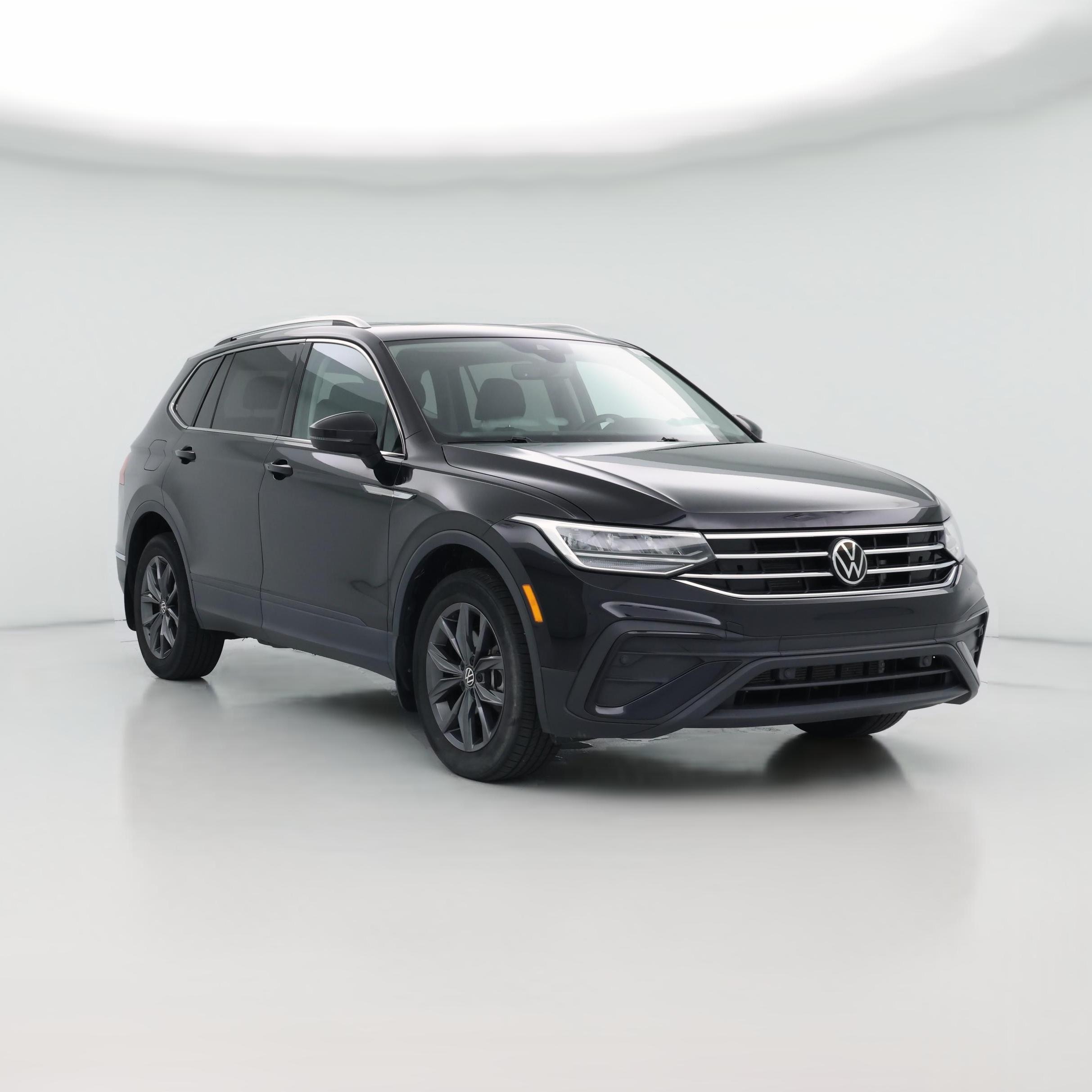 Thumbnail: 2022 Volkswagen Tiguan - 1