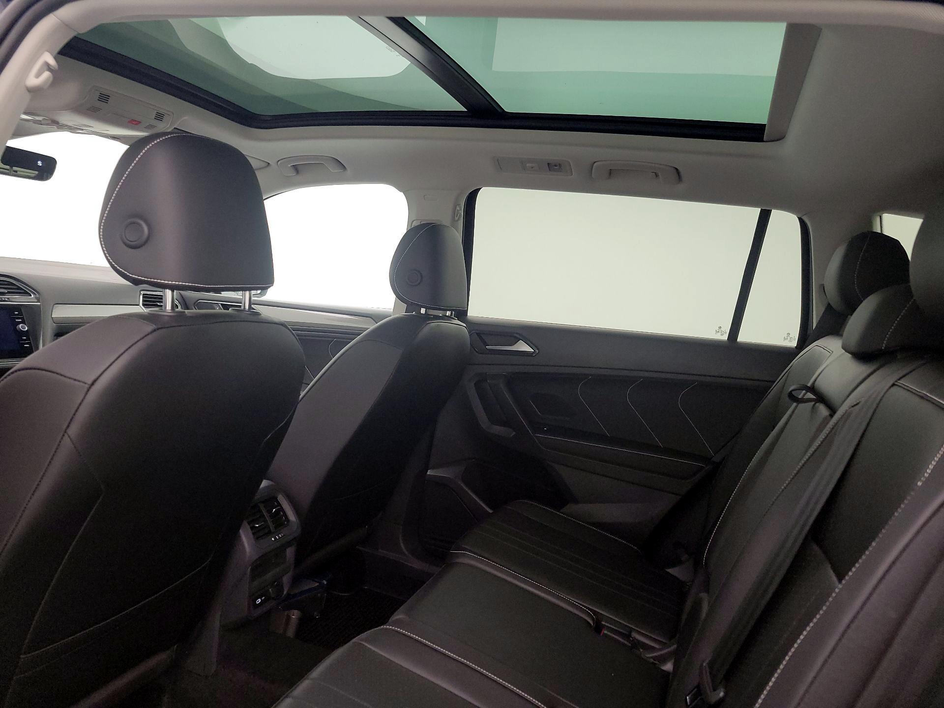 Thumbnail: 2022 Volkswagen Tiguan - 19