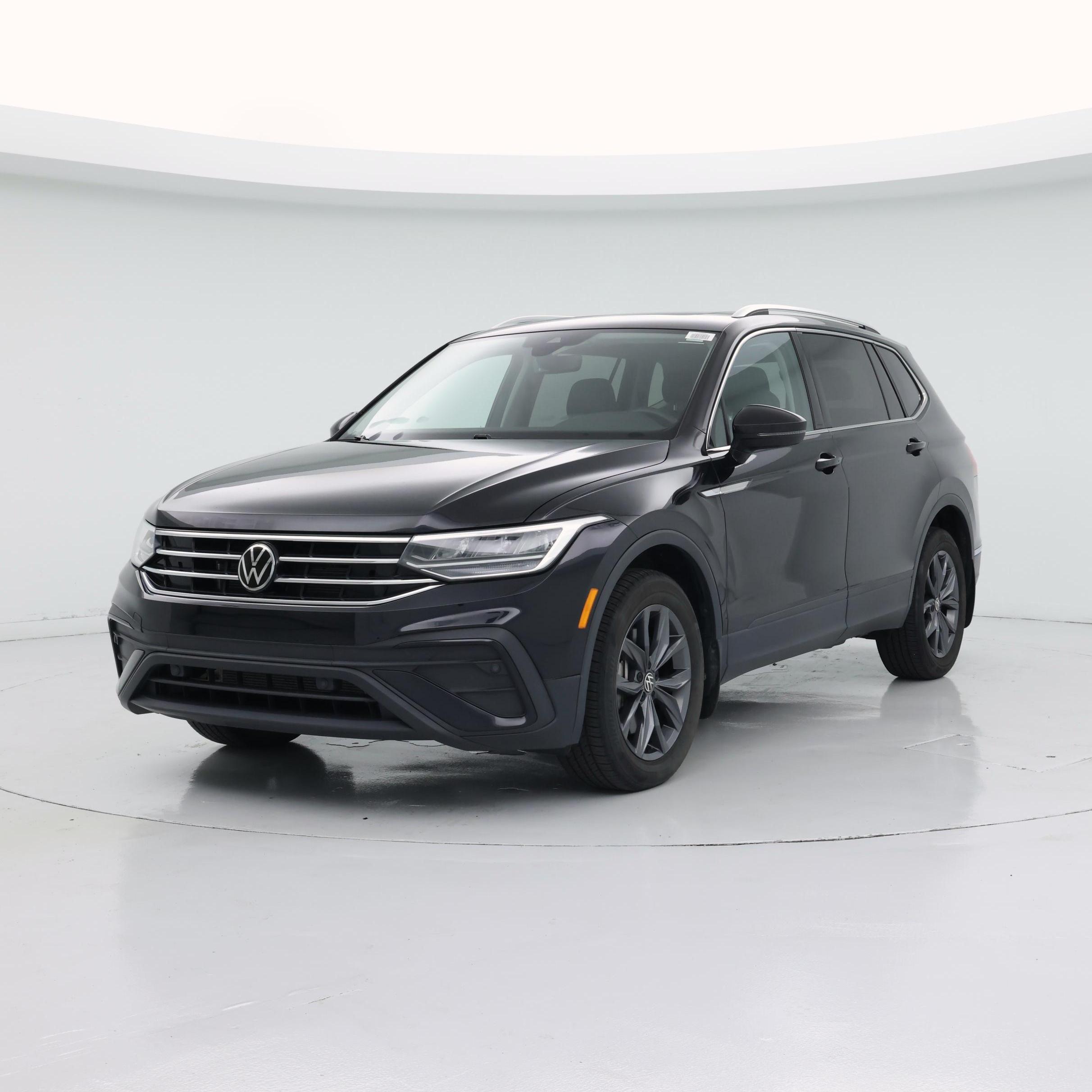 Thumbnail: 2022 Volkswagen Tiguan - 4