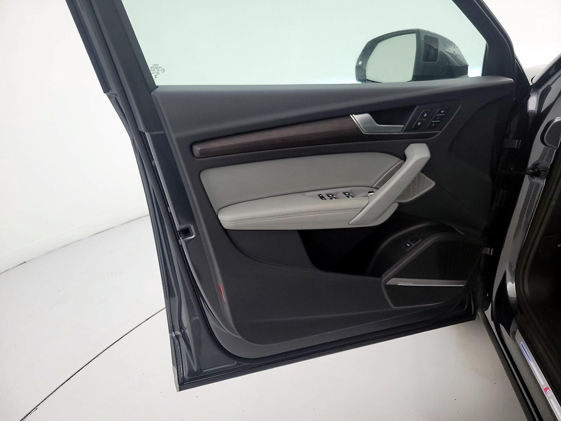 Thumbnail: 2024 Audi Q5 - 12