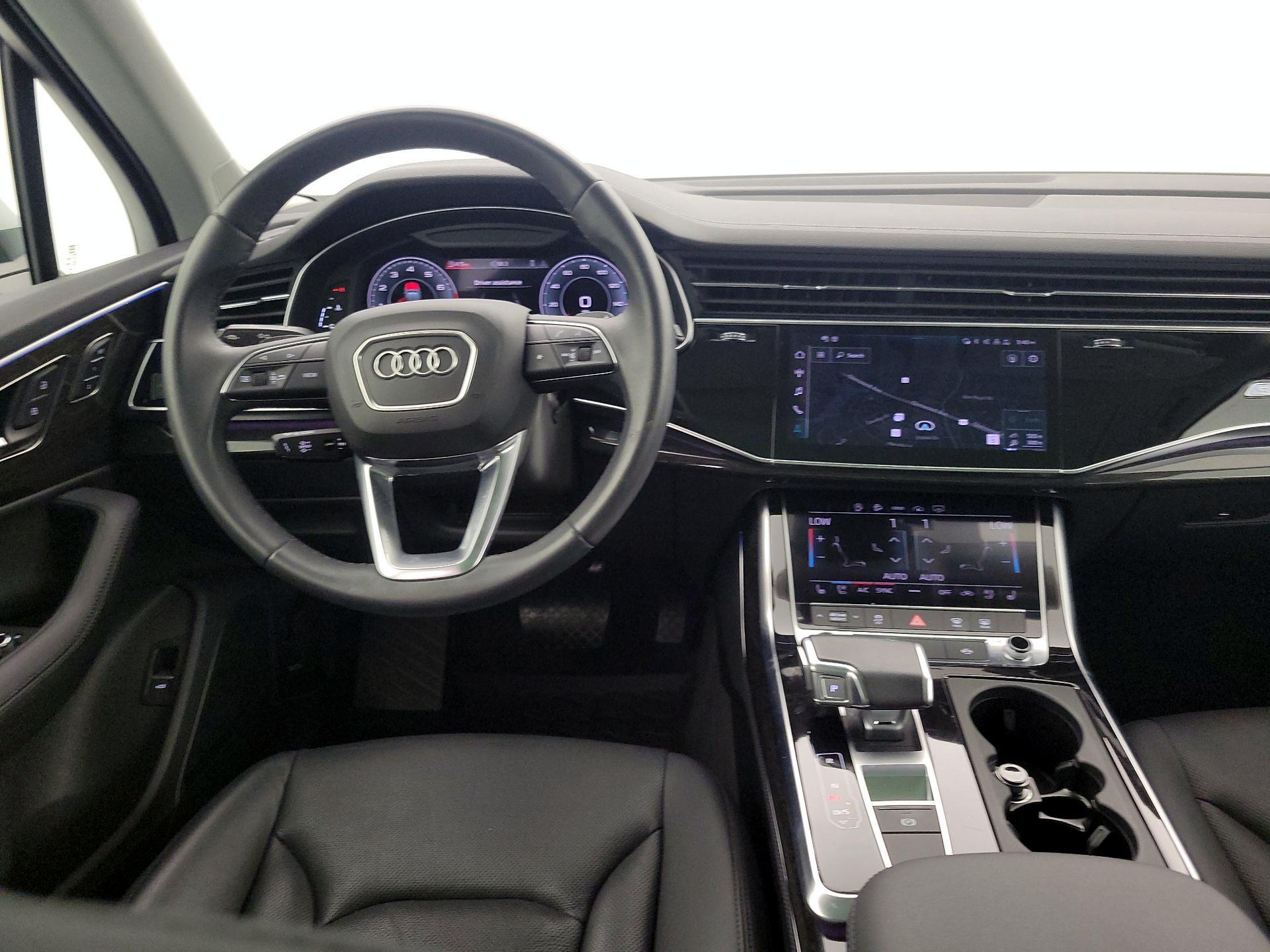 Thumbnail: 2023 Audi Q7 - 10