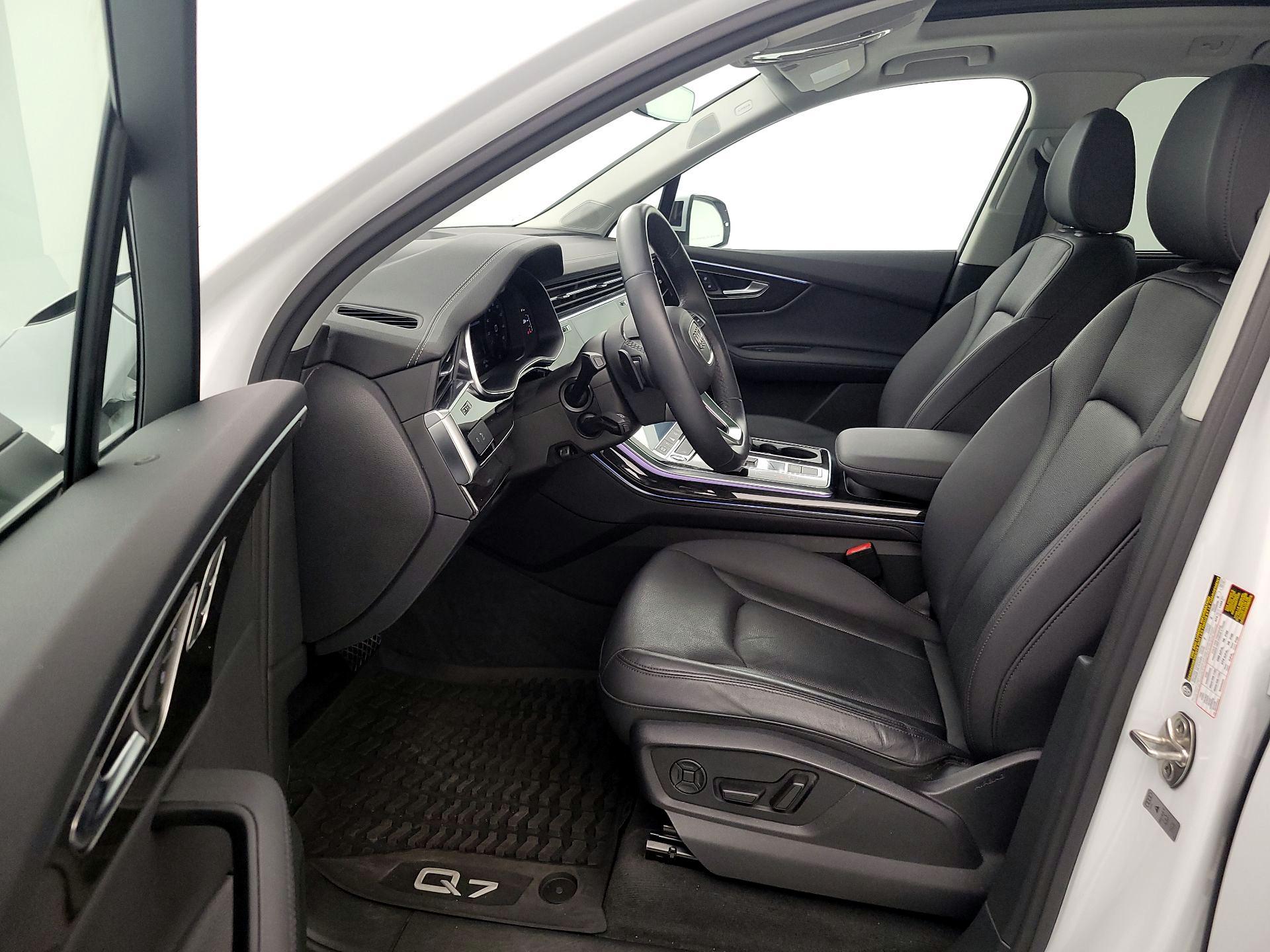Thumbnail: 2023 Audi Q7 - 11