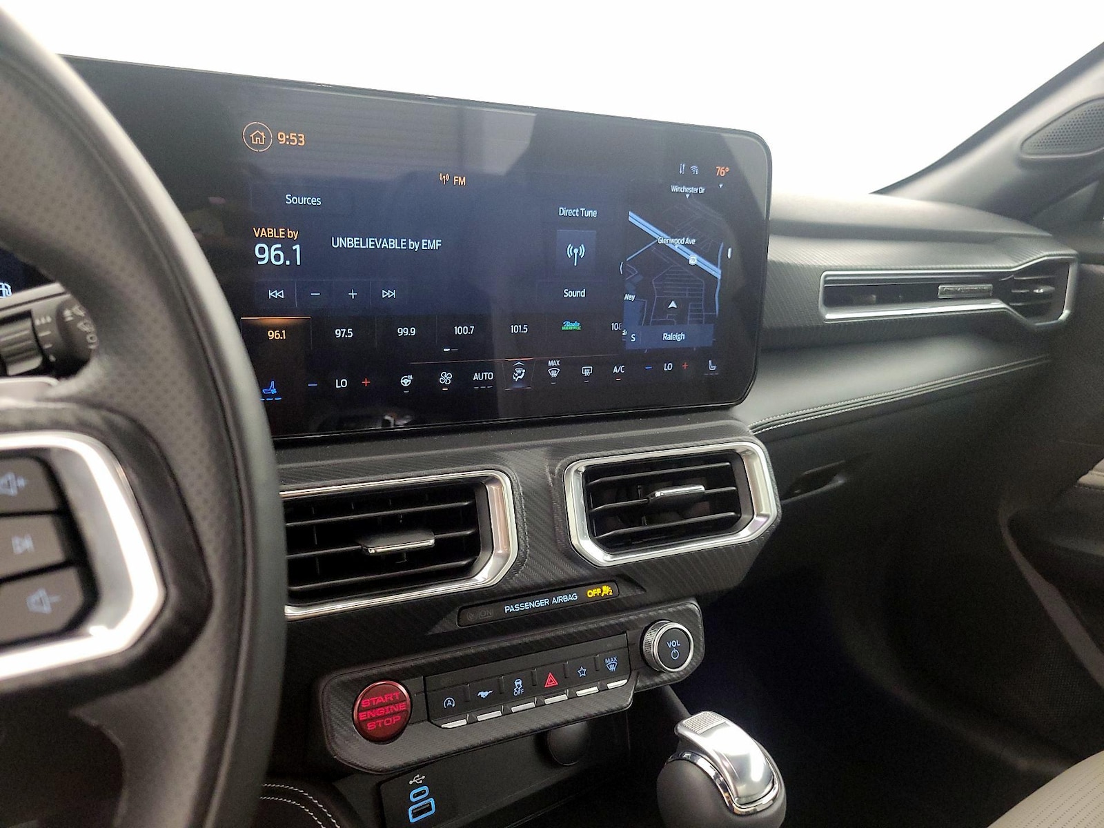 2025 Ford Mustang GT Premium - Photo 17