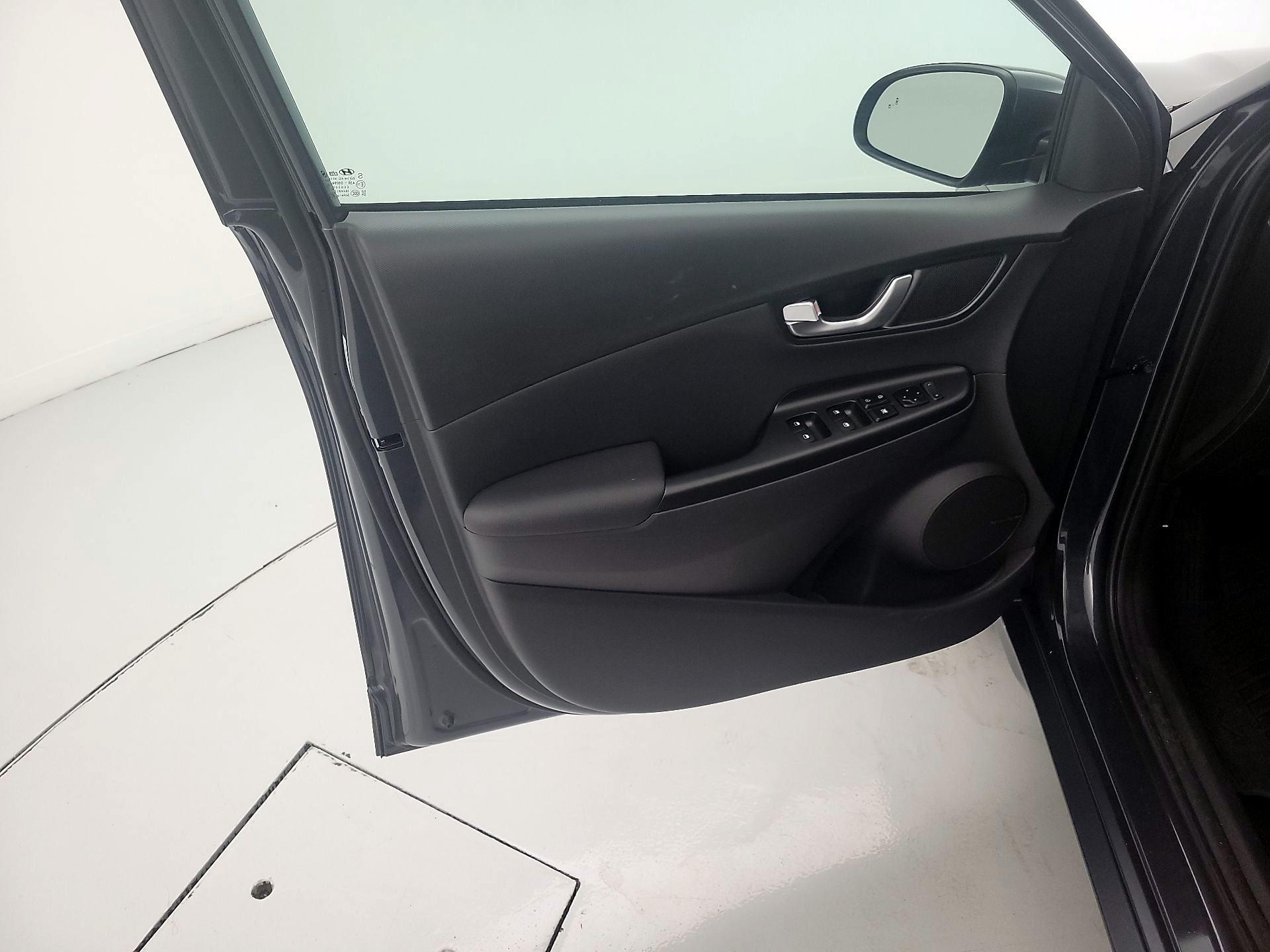 Thumbnail: 2022 Hyundai Kona - 12