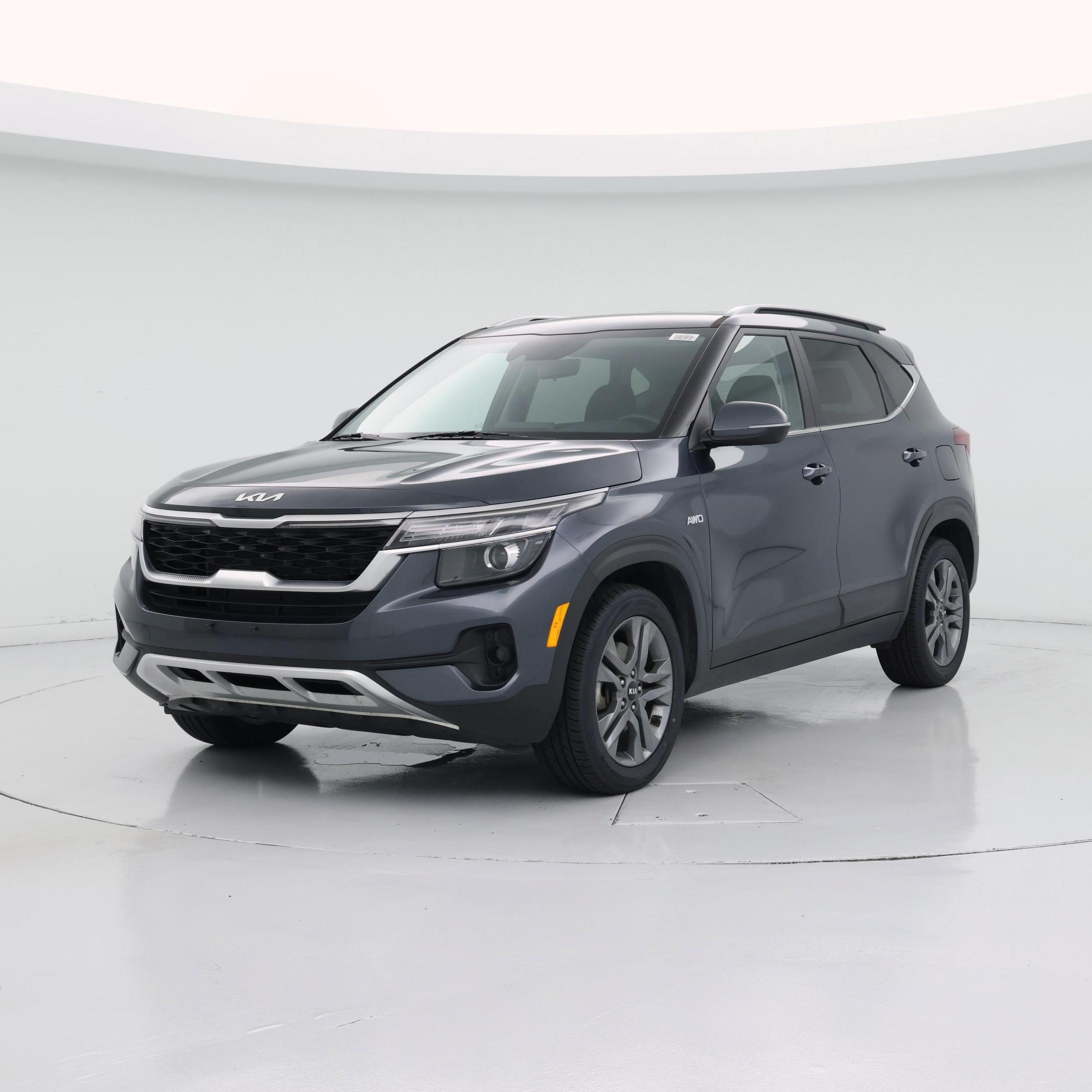 Thumbnail: 2022 Kia Seltos - 4