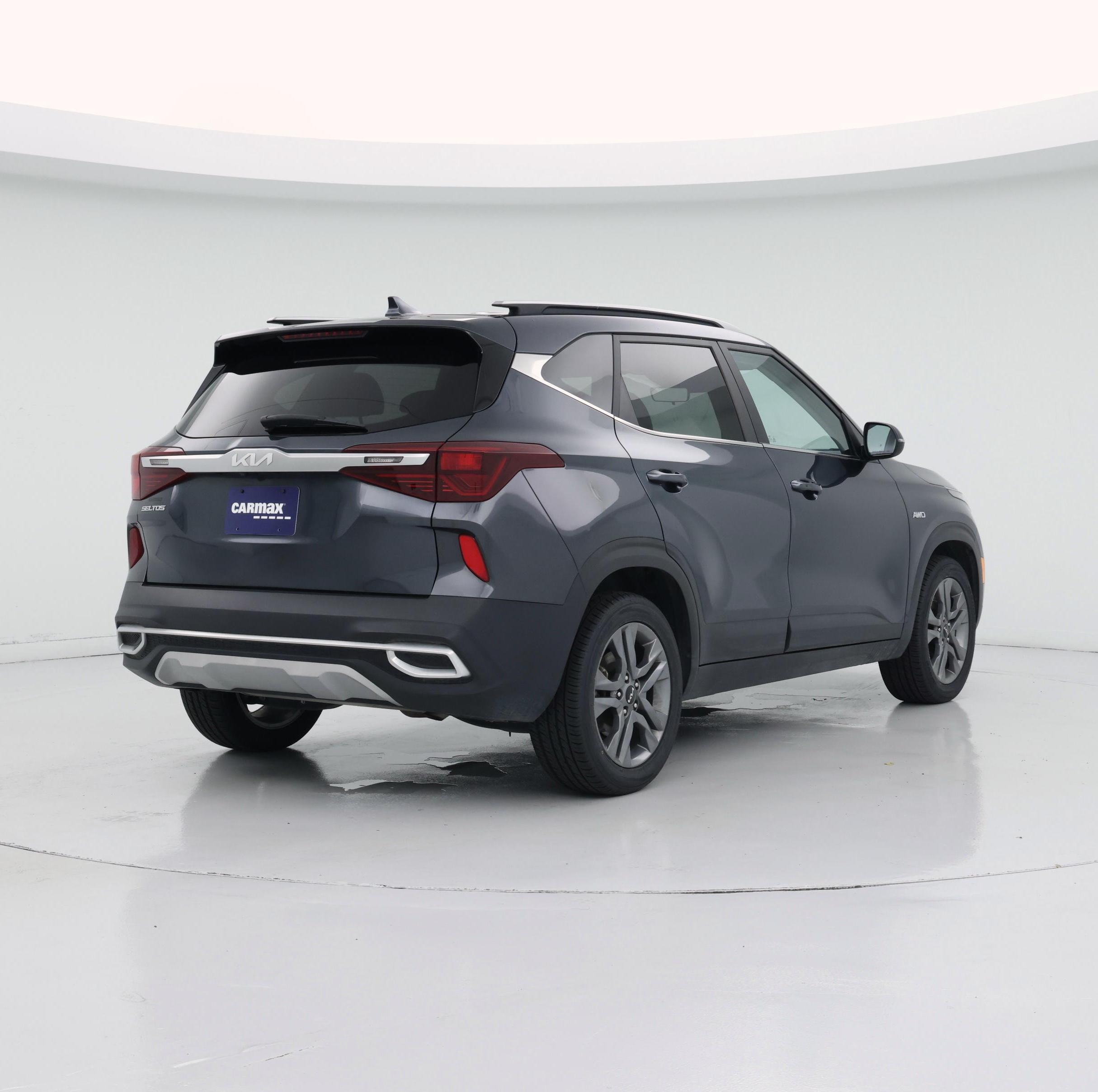 Thumbnail: 2022 Kia Seltos - 8