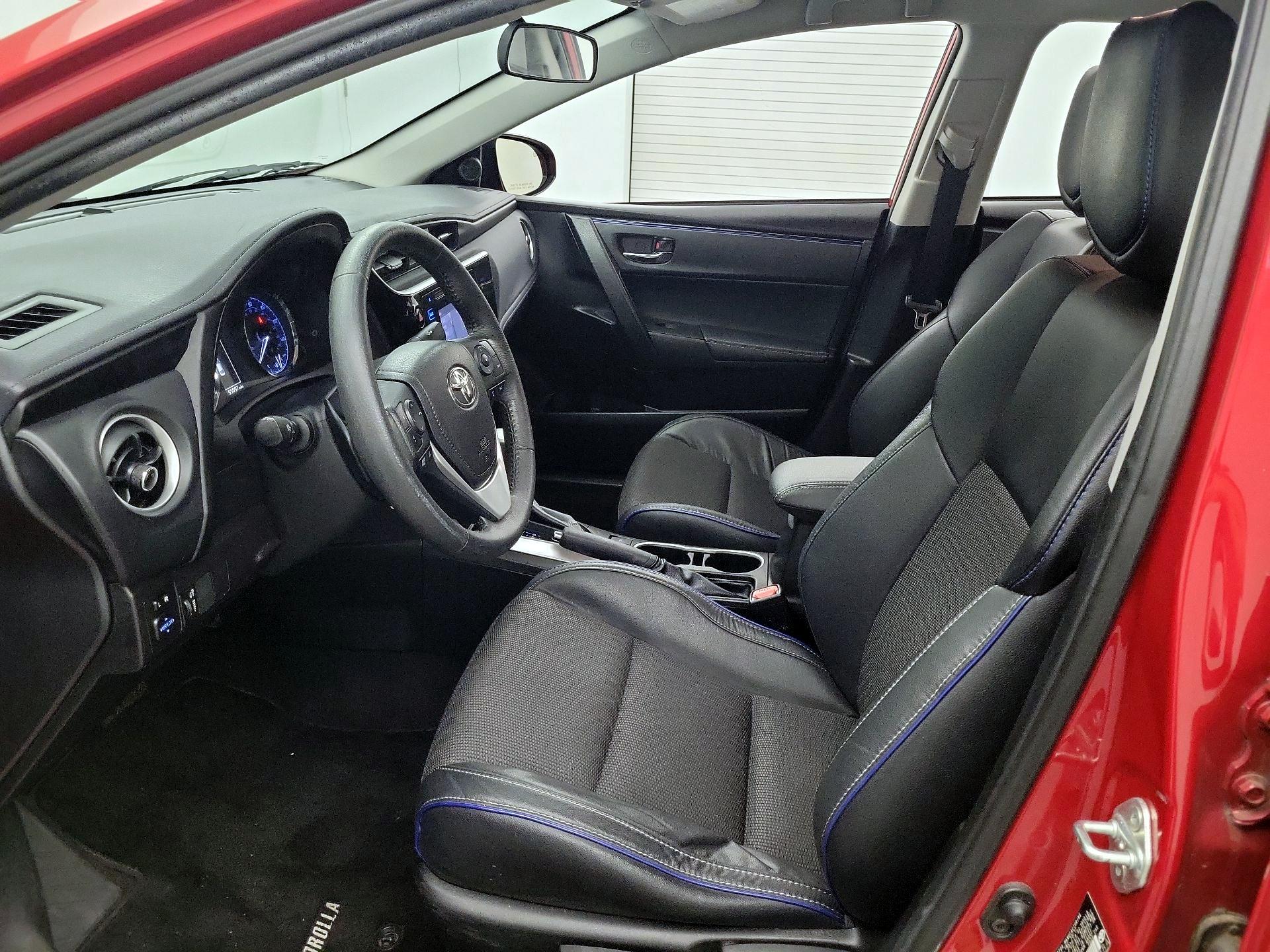 Thumbnail: 2018 Toyota Corolla - 11