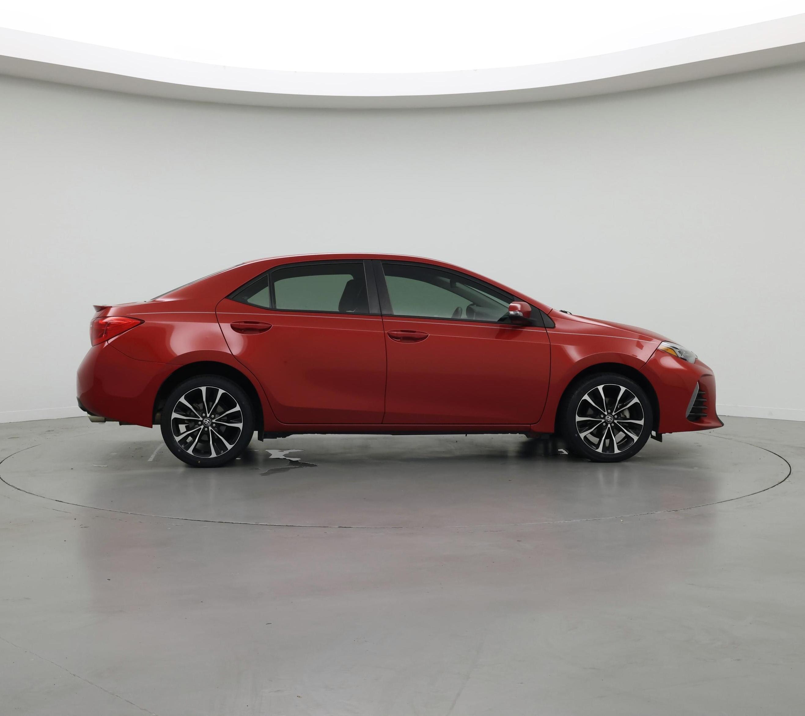 Thumbnail: 2018 Toyota Corolla - 7
