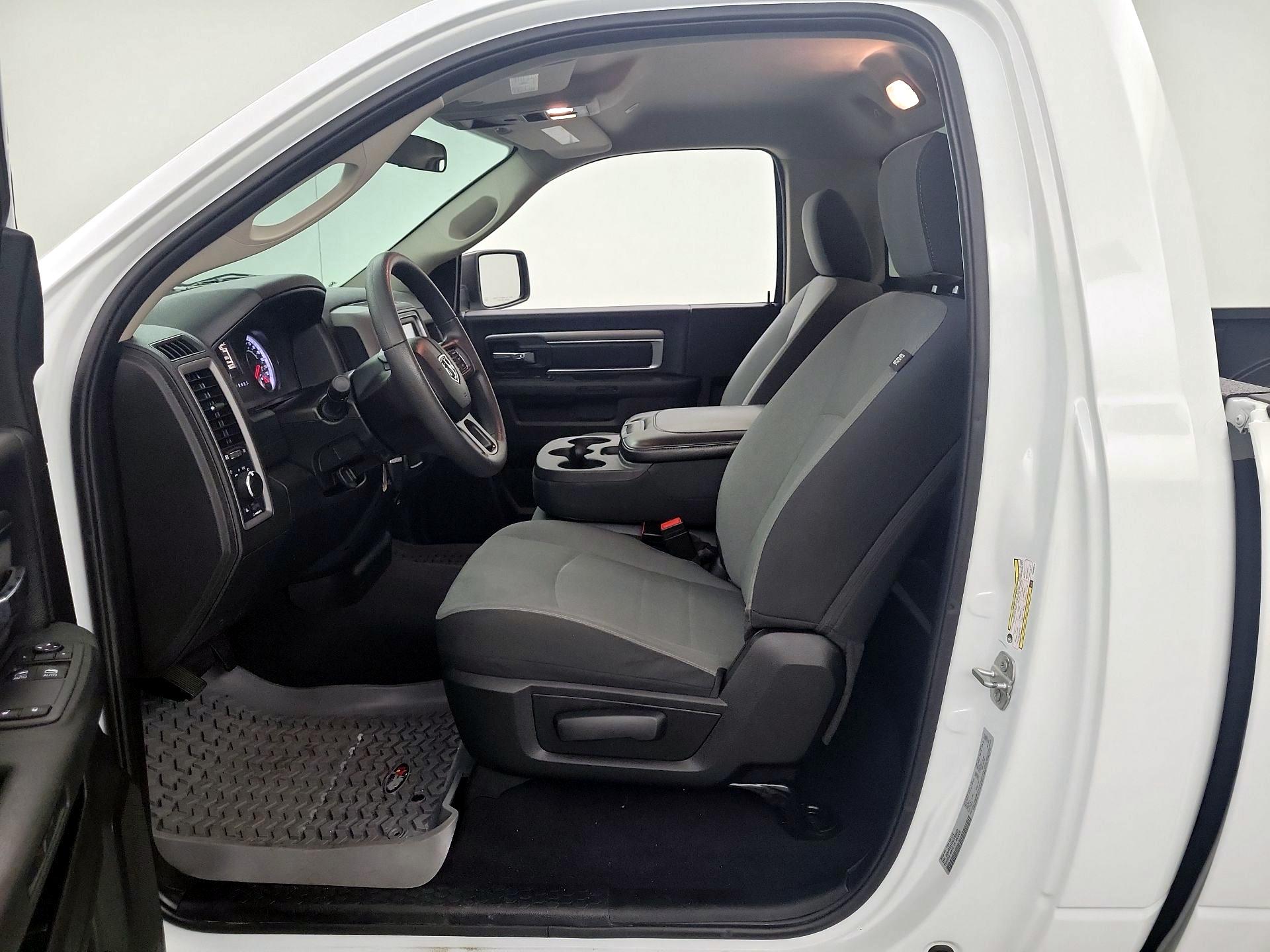 Thumbnail: 2022 RAM 1500 Classic - 11