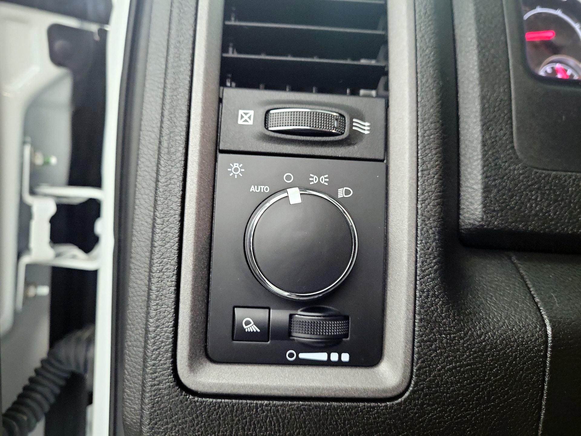 Thumbnail: 2022 RAM 1500 Classic - 13