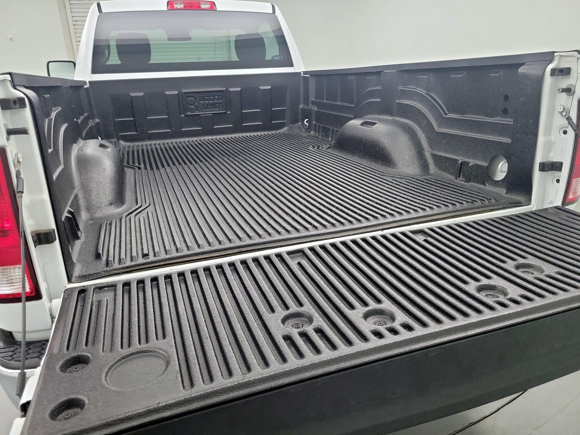 Thumbnail: 2022 RAM 1500 Classic - 19