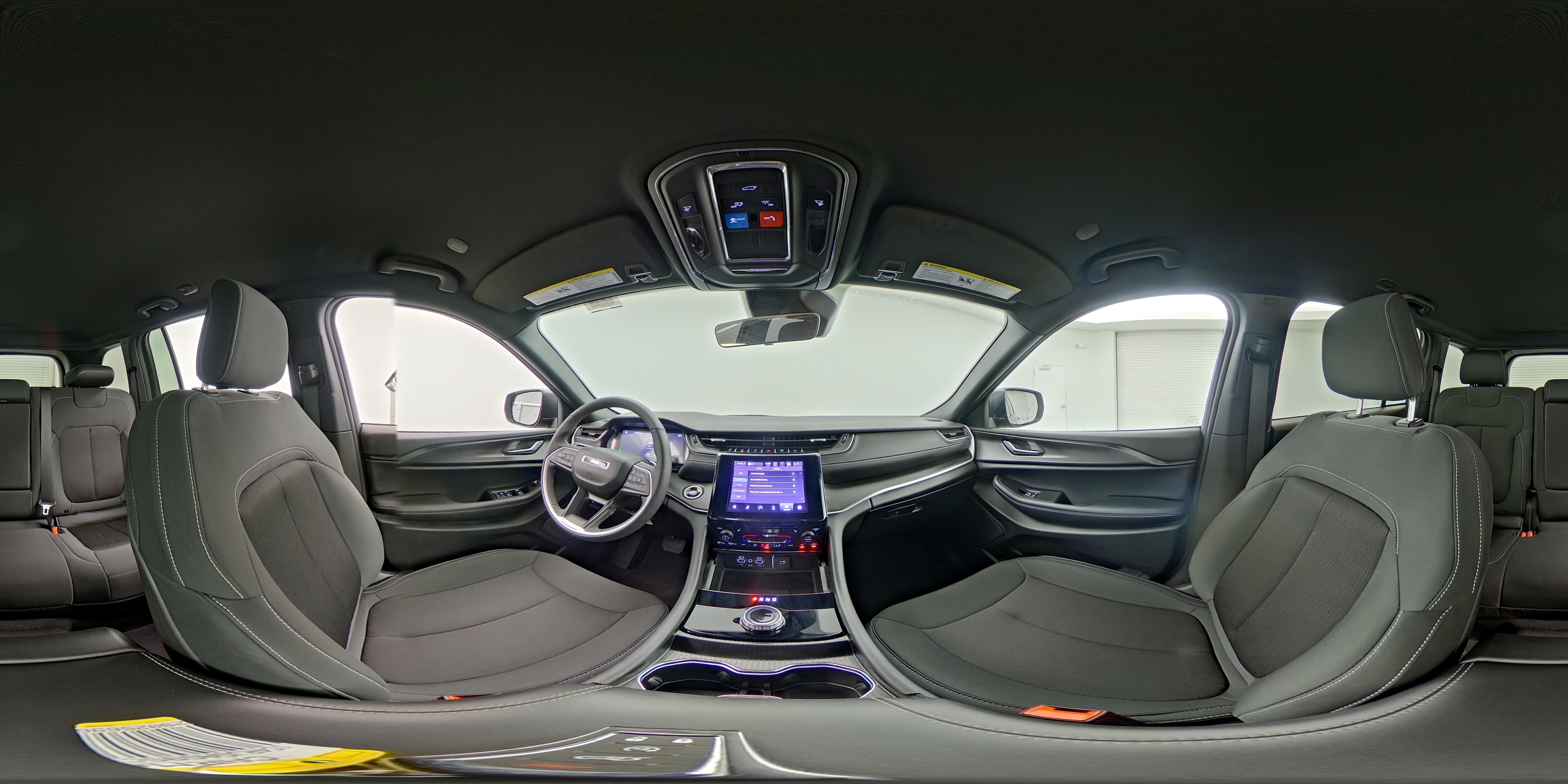 2025 Jeep Grand Cherokee Laredo - Photo 24