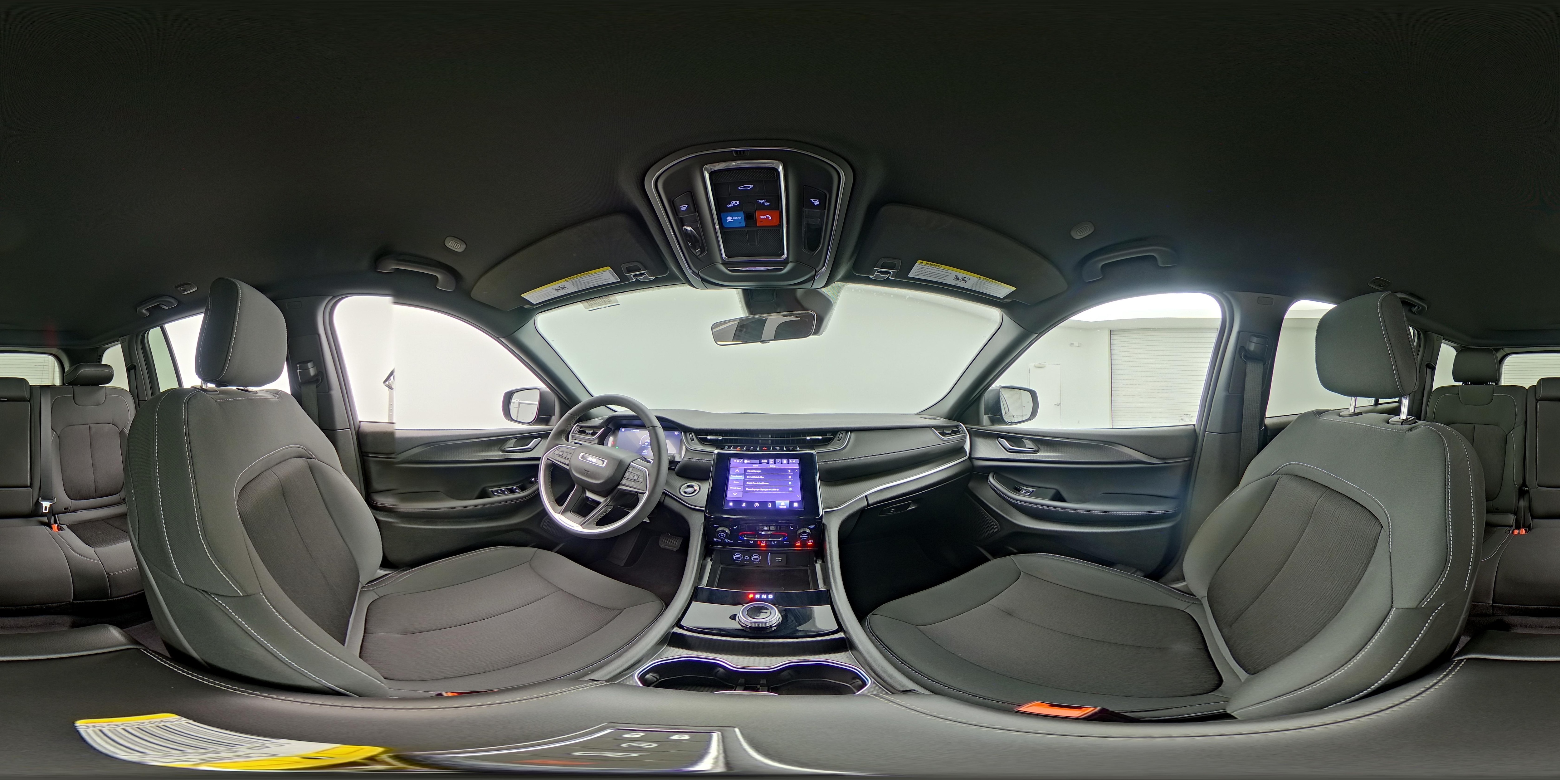 2025 Jeep Grand Cherokee Laredo - Photo 26