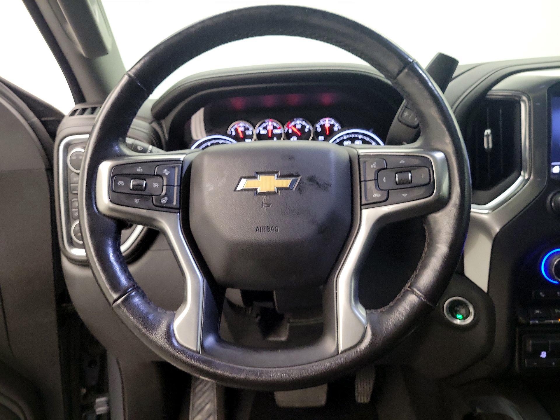 Thumbnail: 2020 Chevrolet Silverado 1500 - 10